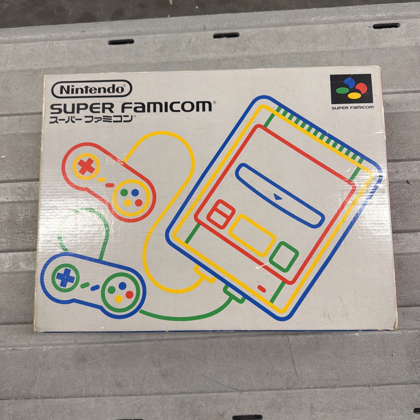 Nintendo Super Famicom Console & 2 Controllers Gray Boxed