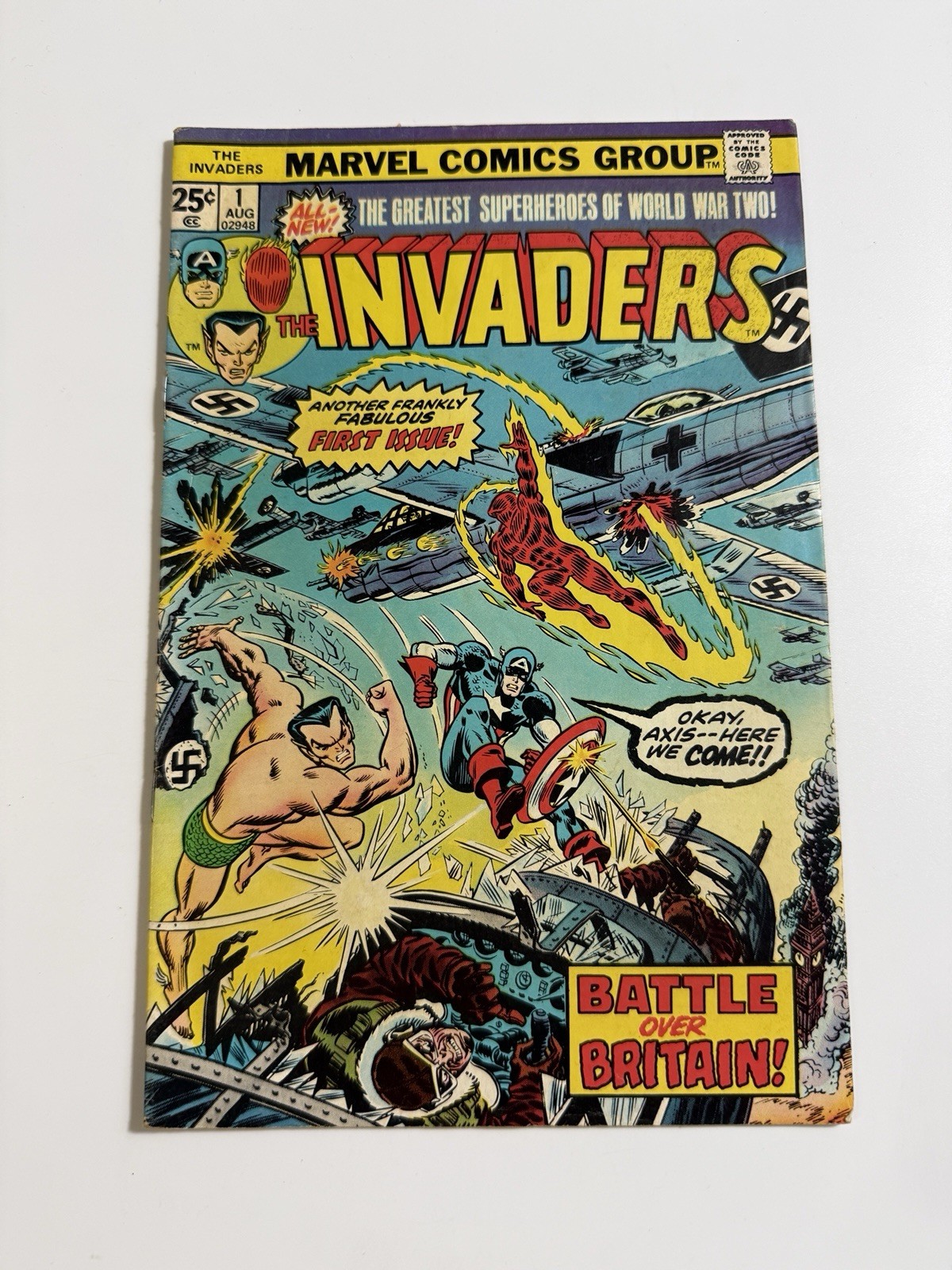 The Invaders #1 (Marvel Comics August 1975)