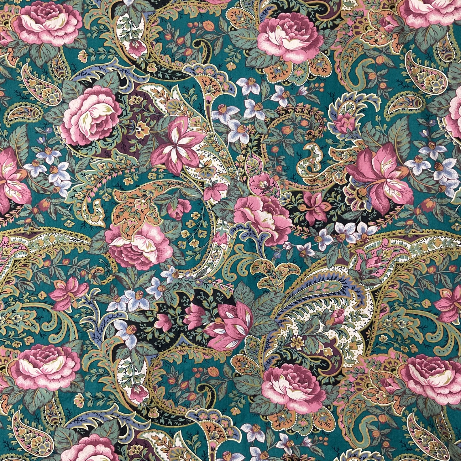 Vintage Kenmill Paisley Floral Cotton Fabric 89\