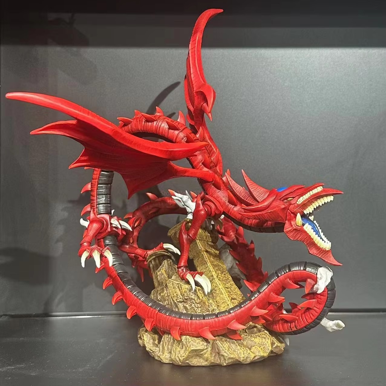 Yu-Gi-Oh Slifer the Sky Dragon Egyptian God Action Figure Model GK Statue Toy
