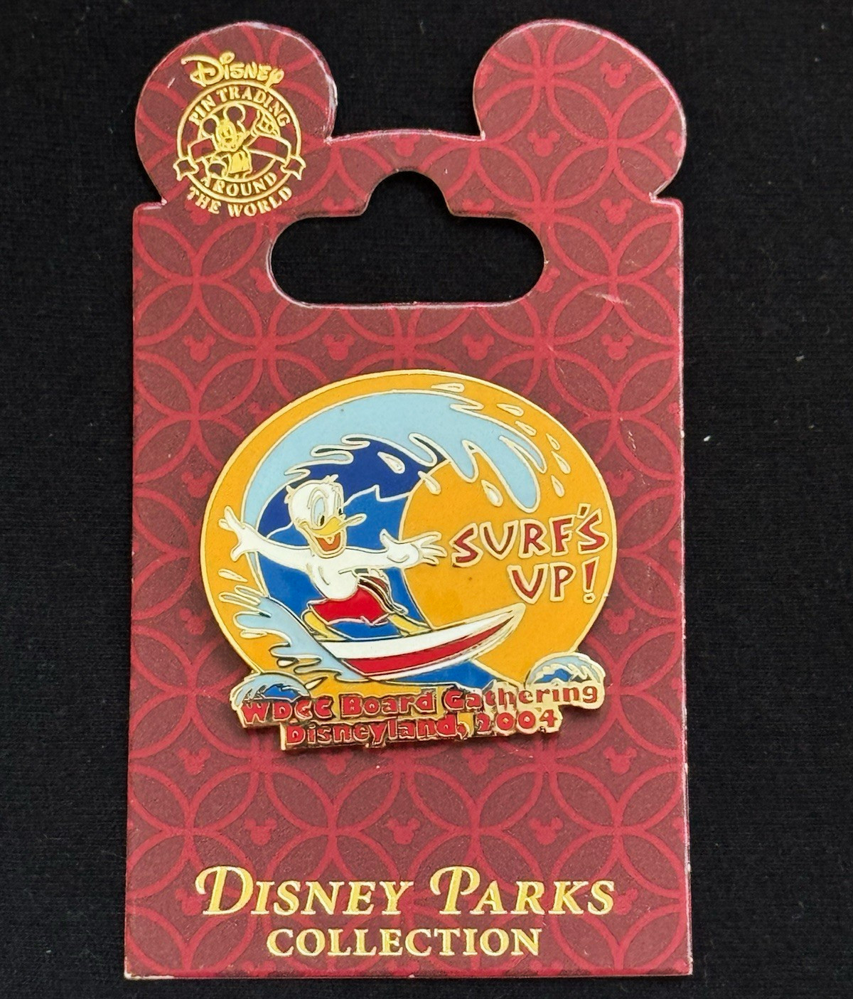 Disney Donald Duck Surfing Pin WDCC Board Gathering Disneyland 2004 LE 100