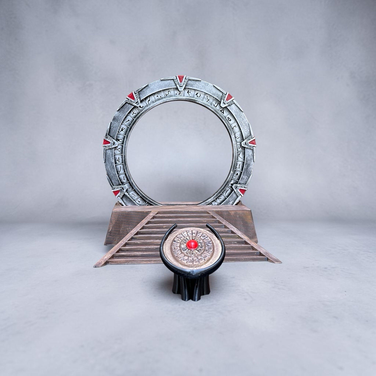 Stargate SG1 8” Gate With Steps DHD Dial Home Device, Sculpture Painted Replica