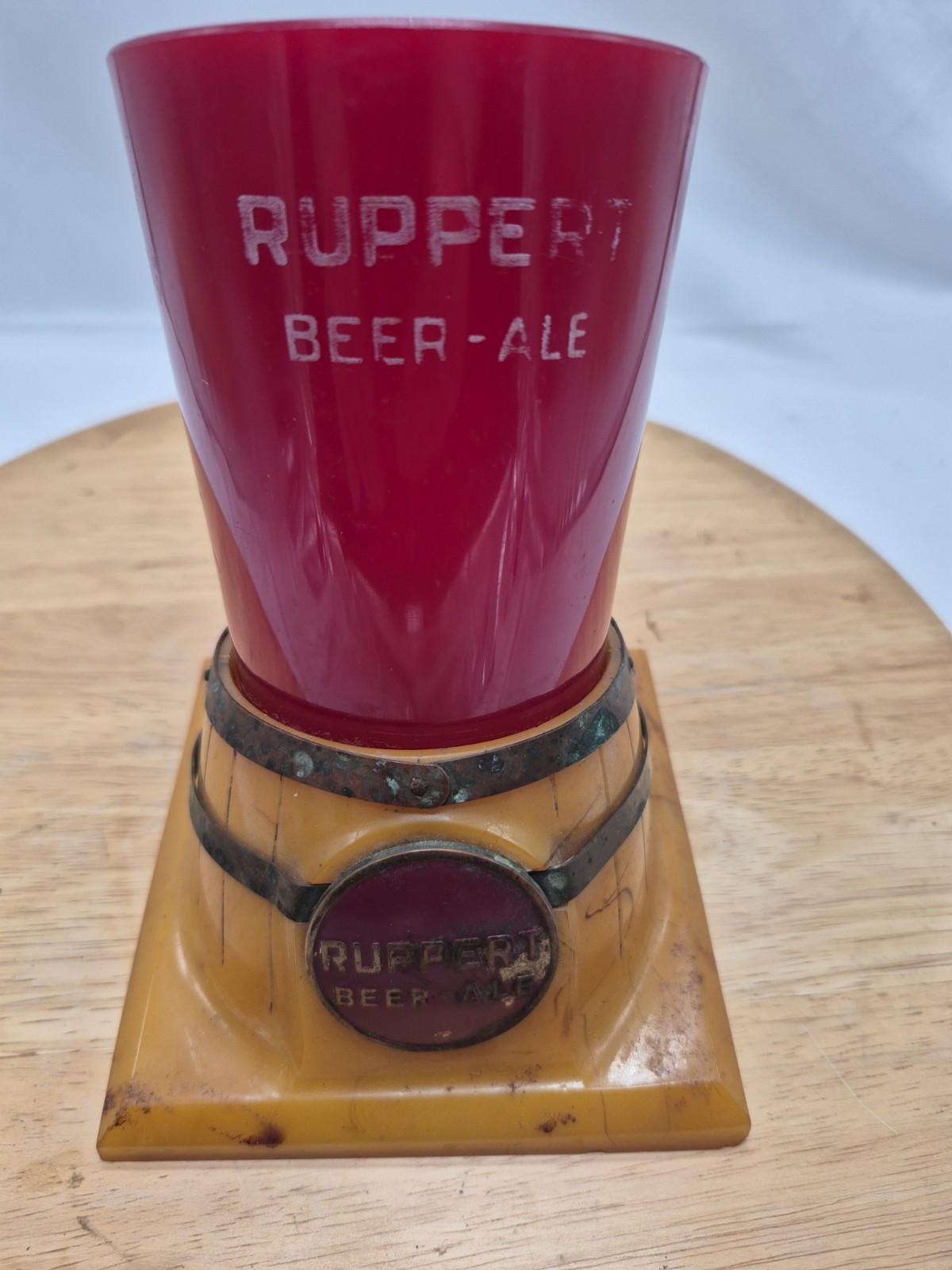 Ruppert Beer Foam Scraper Holder Bakelite / Catalin Display New York City
