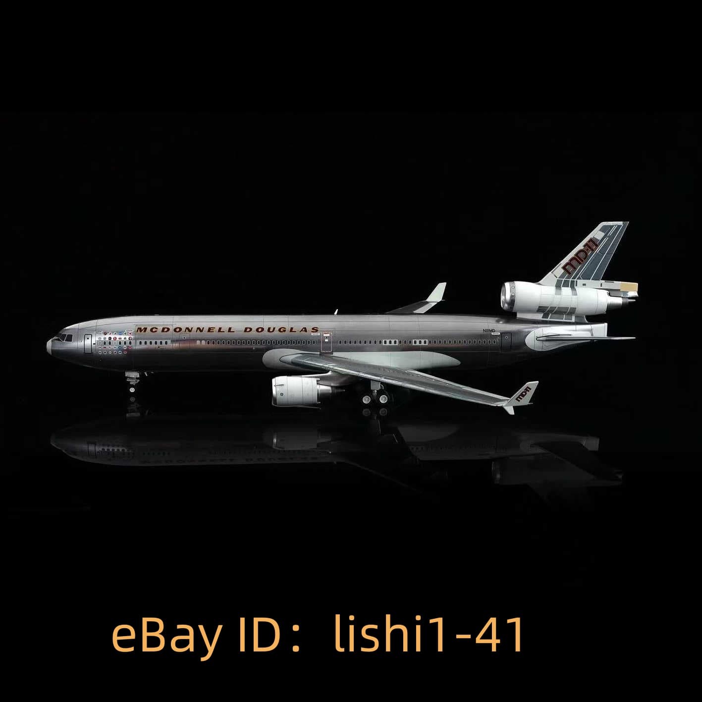1:200 SQ Wings McDonnell Douglas MD-11 N111MD Flaps UP Diecast  Aircraft Model