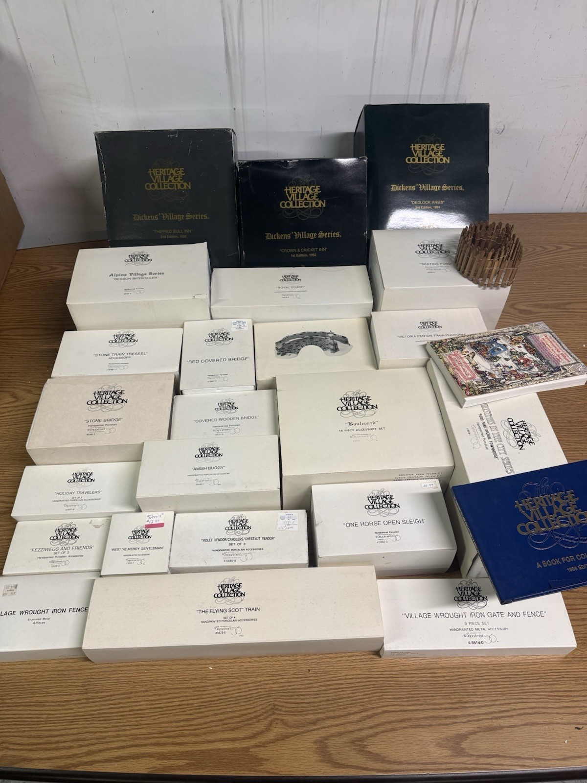 Vintage Lot Of 22 Dept 56 Heritage Village Items All In Original Boxes