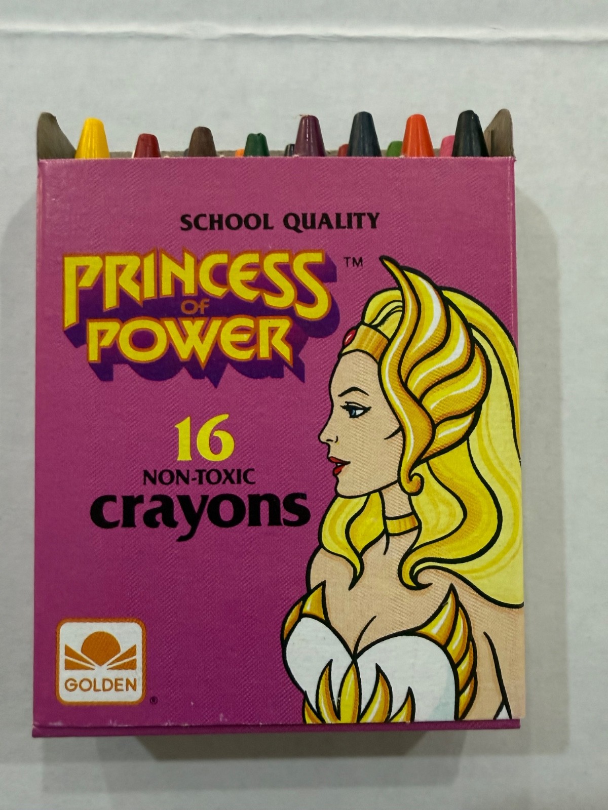 Golden Princess Of Power She-Ra Pack Or 16 Non-toxic Crayons