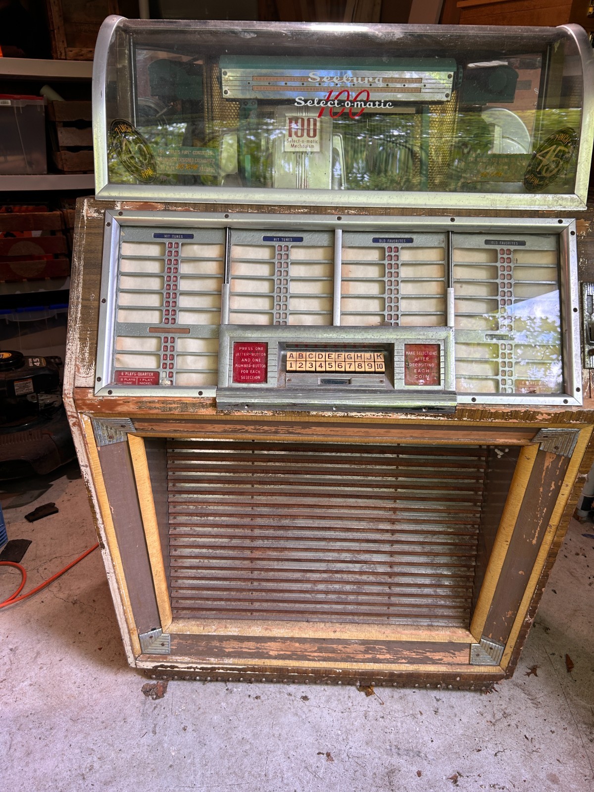 Seeburg M100BL jukebox for restoration