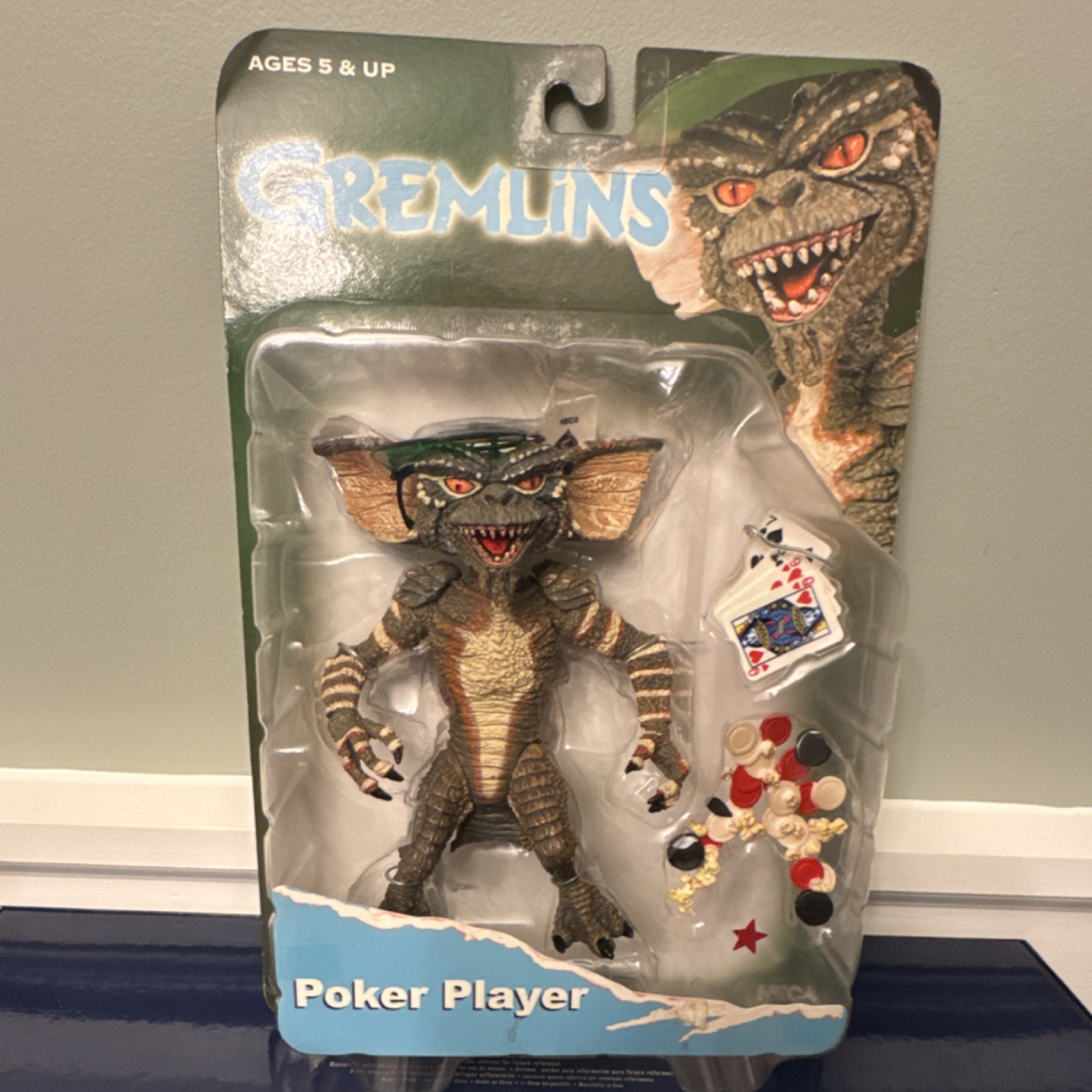 NECA Gremlins Poker Player Gremlin Boxed Collectible Figure Animation Fantasy