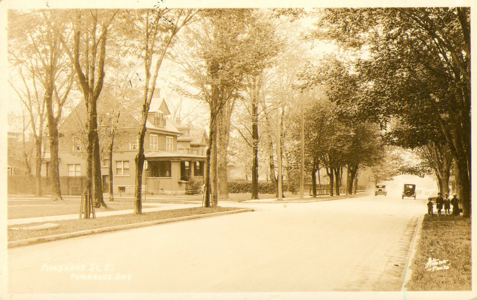 Pembroke St. East, Pembroke, Ontario, Canada, Postcard RPPC 1934 Street Scene N