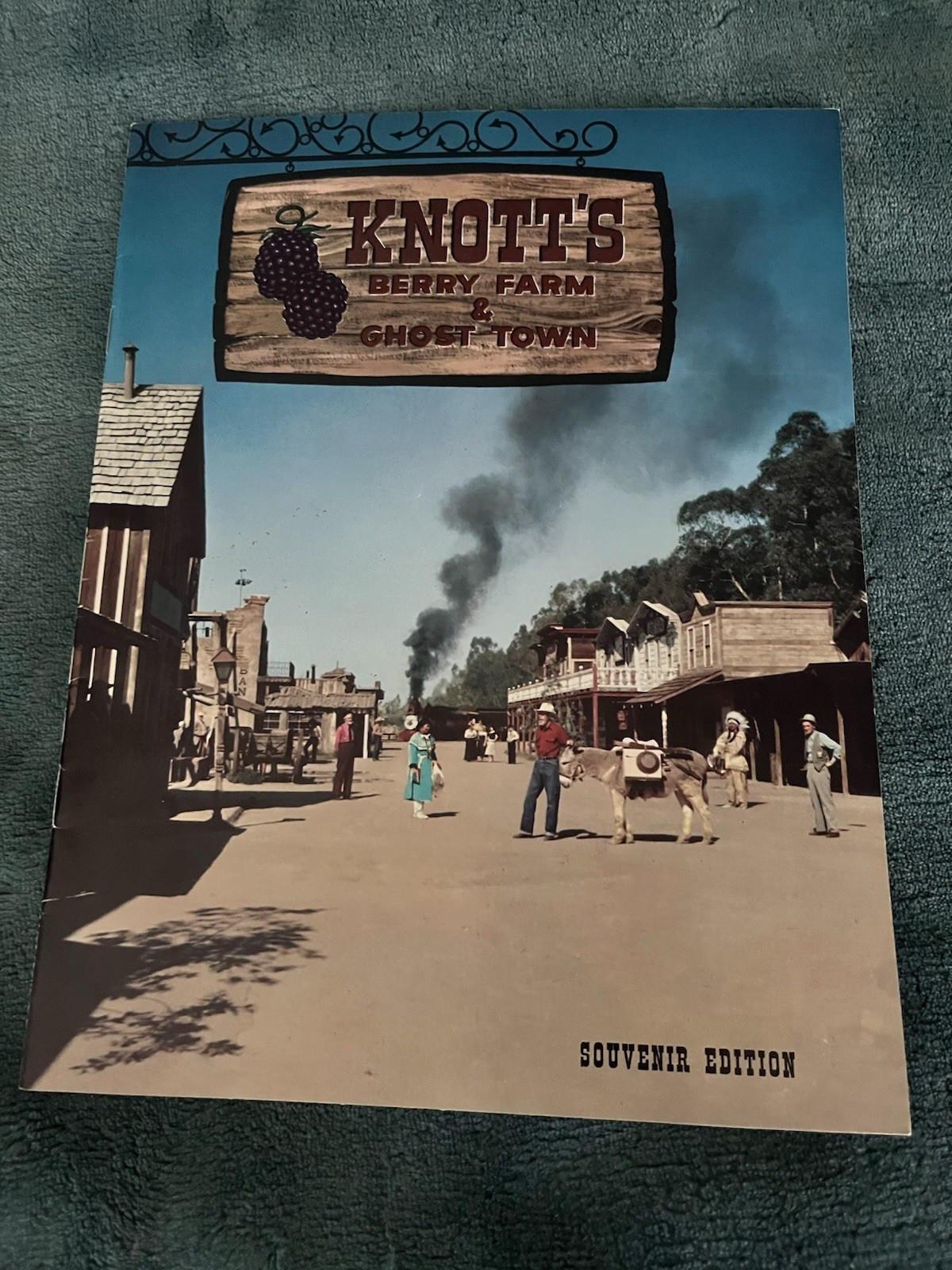 Knotts Berry Farm Ghost Town Souvenir Edition Program Vintage Great Condition