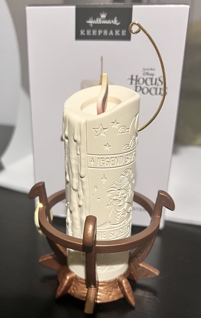 Hallmark DISNEY Ornament Summoning the Sanderson Sisters HOCUS POCUS Candle NEW