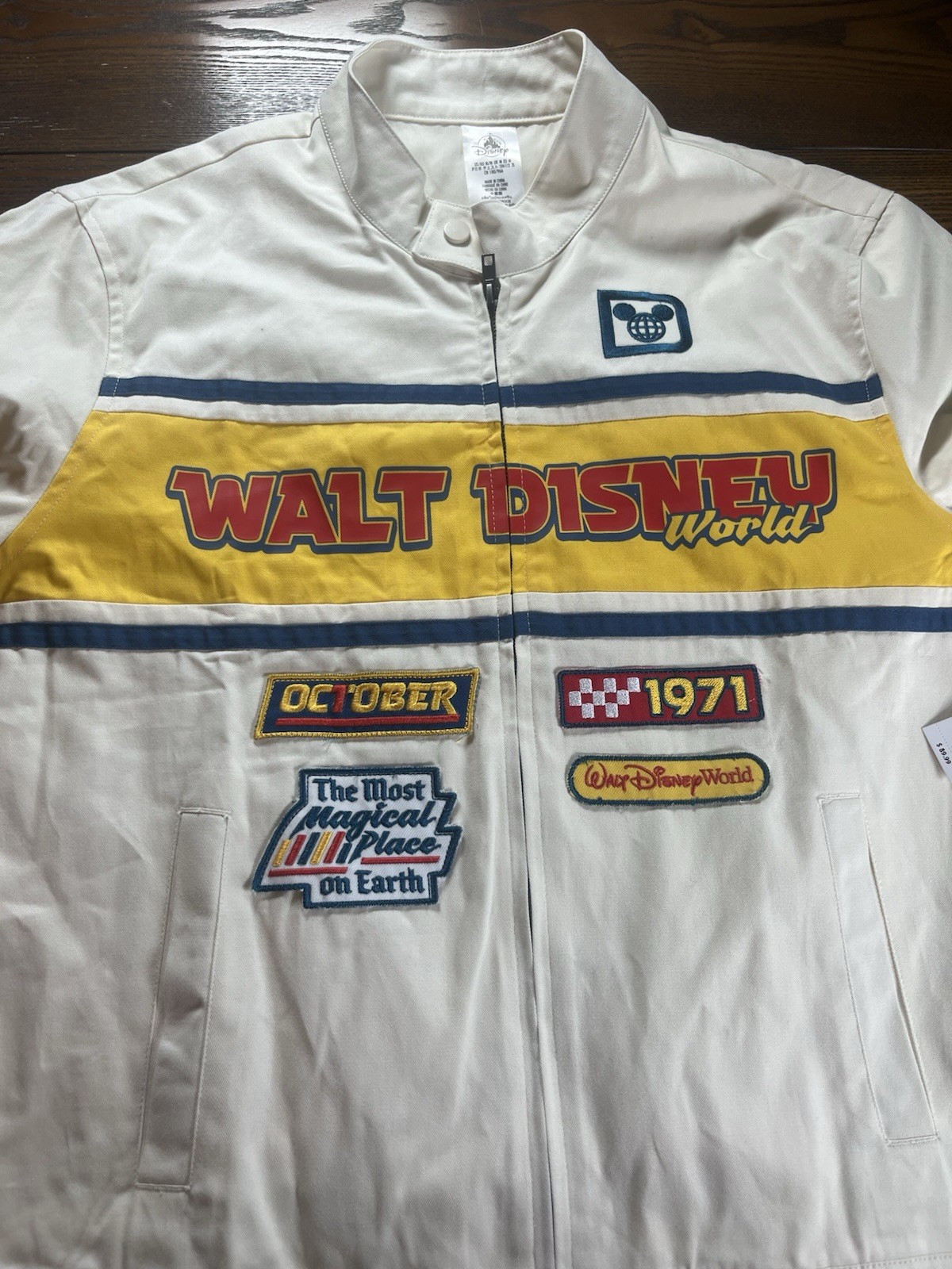 NEW Walt Disney World Racing Jacket Adult Medium Racer Embroidered Patches Zip