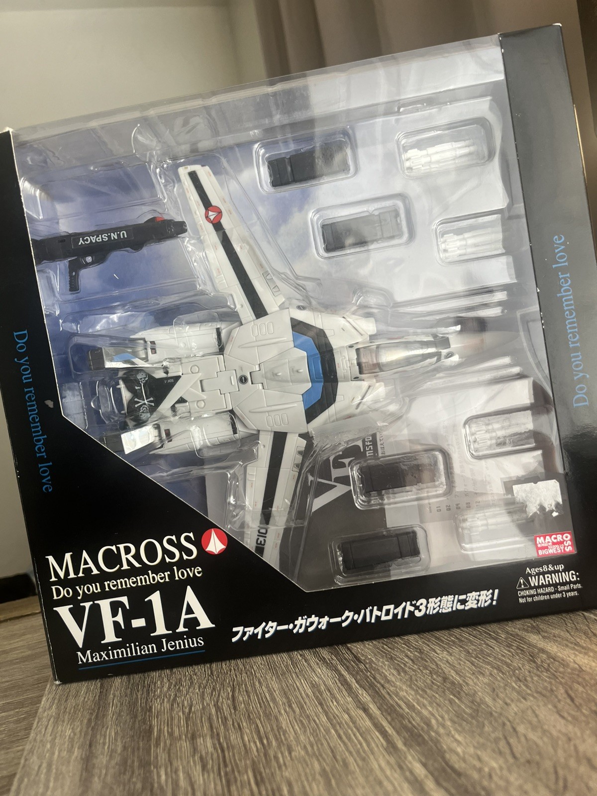 Yamato Macross VF-1A Maximilian Jenius 1/60th Scale Action Figure