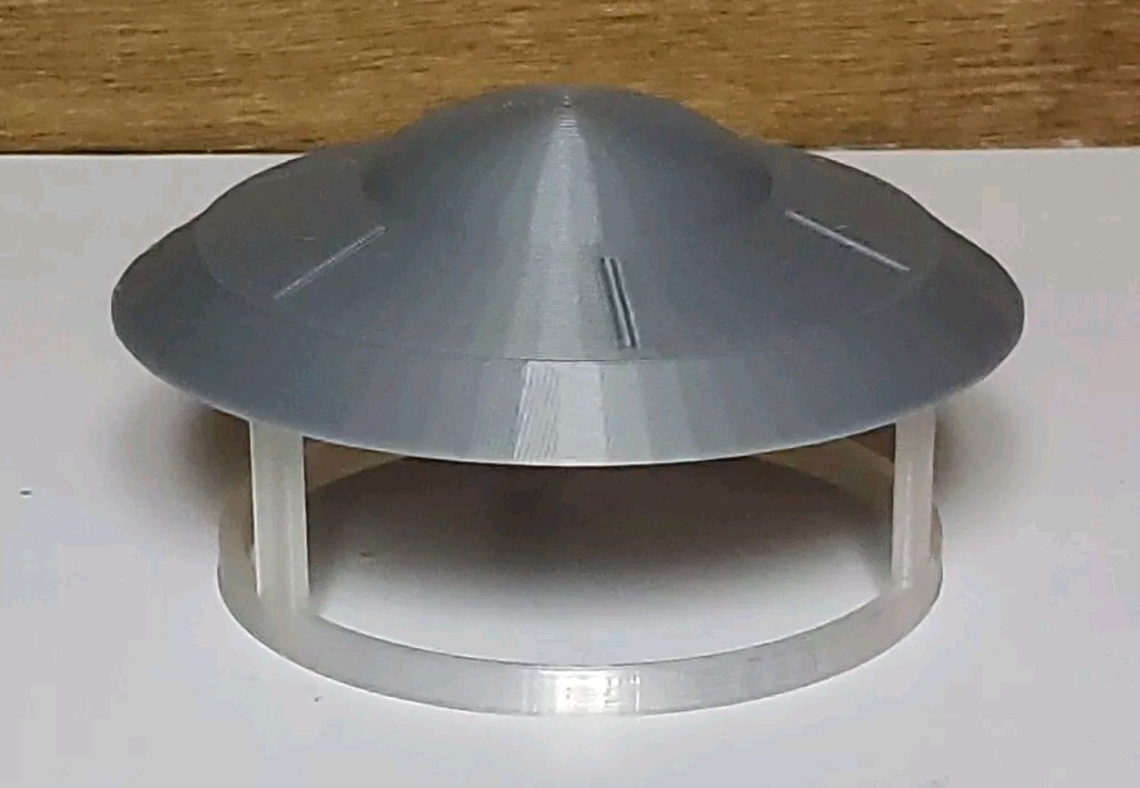 UFO from Earth VS The Flying Saucers & 27th Day (Small in Flight)