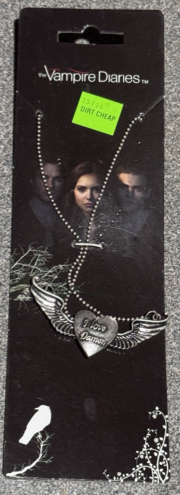 VAMPIRE DIARIES DAMON NECKLACE New Hard To Find Nice Size