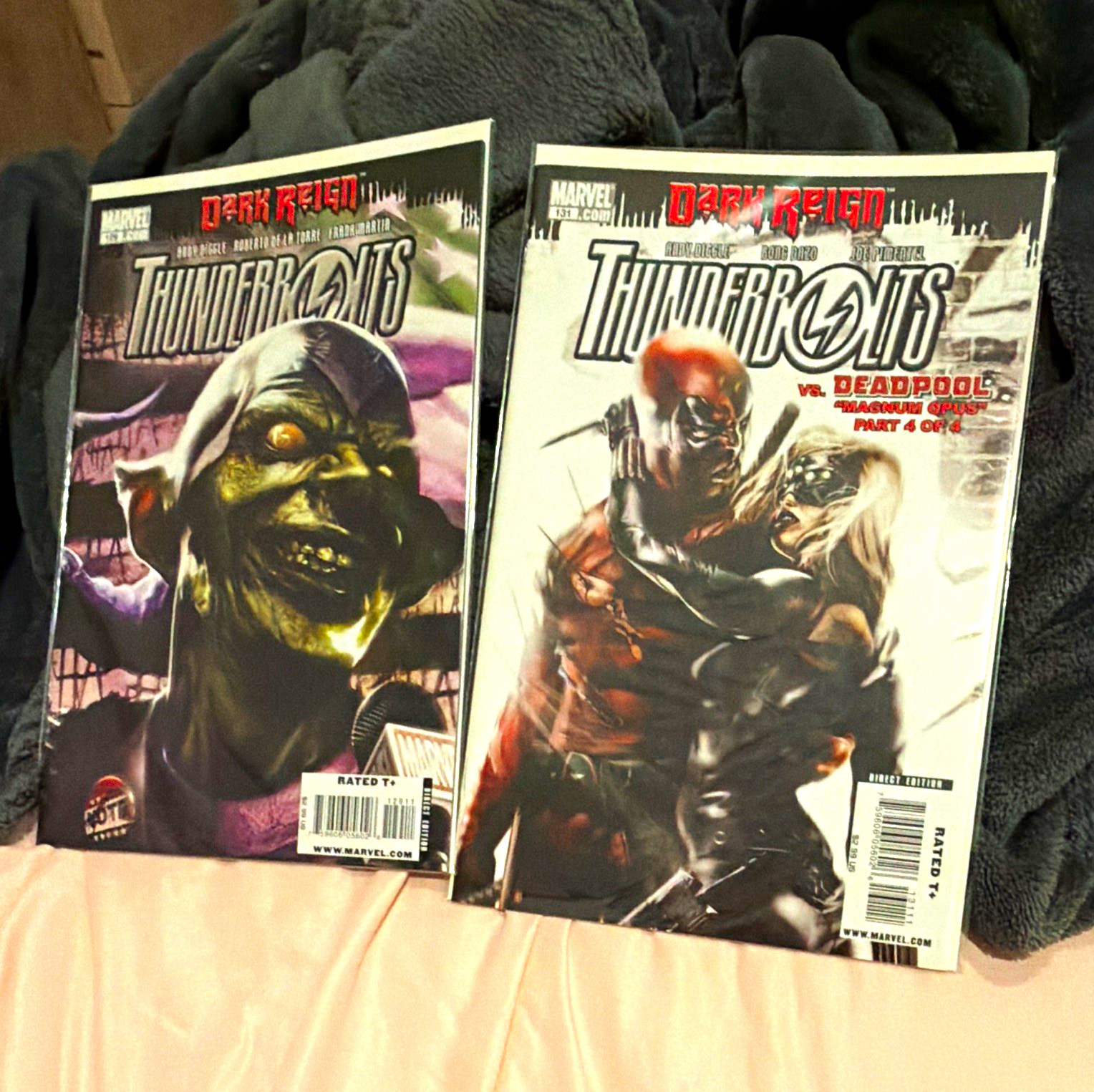 Marvel Comics Thunderbolts #131 Dark Reign Deadpool Comic Lot (2 Issues)