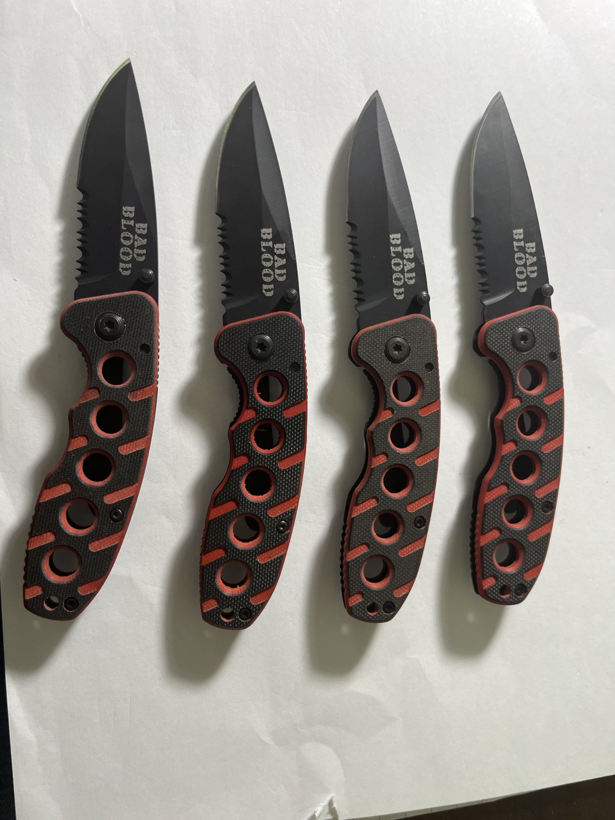 BAD BLOOD Red Black Stripe G10 Linerlock 4EA FOLDING POCKET KNIVES *****