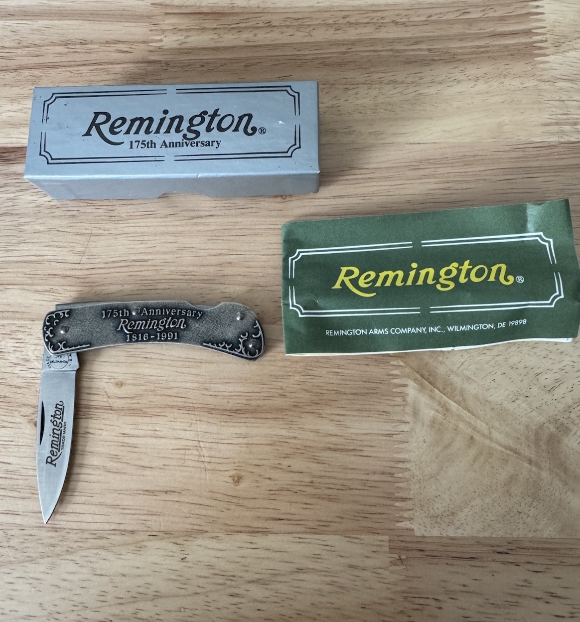 Vintage 1991 Remington UMC 175th Anniversary Pocket Knife RS15M - New with Box