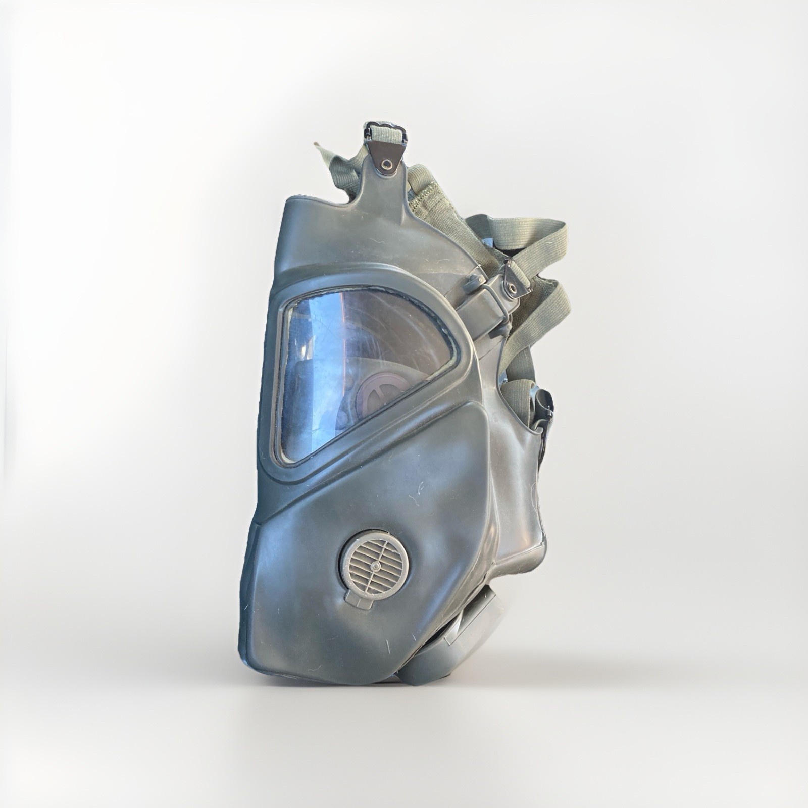 Rare Vietnam War XM28e4 Gas Mask