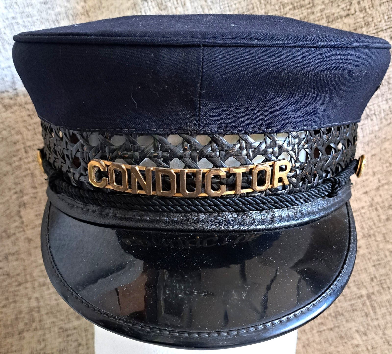 RARE ANTIQUE TRAIN CONDUCTOR HAT NAVY W VISOR RUBY UNIFORM MFG CHICAGO W BADGE
