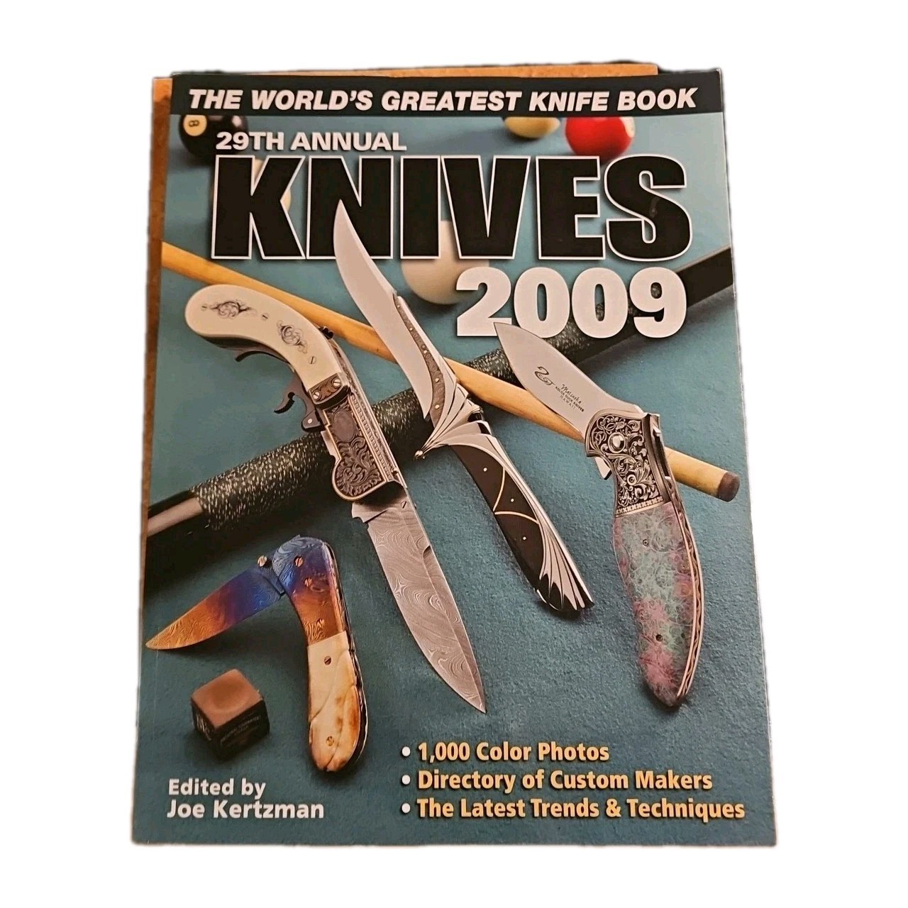 Knives 2009 Book, 29th Annual Edition Softcover Never Read