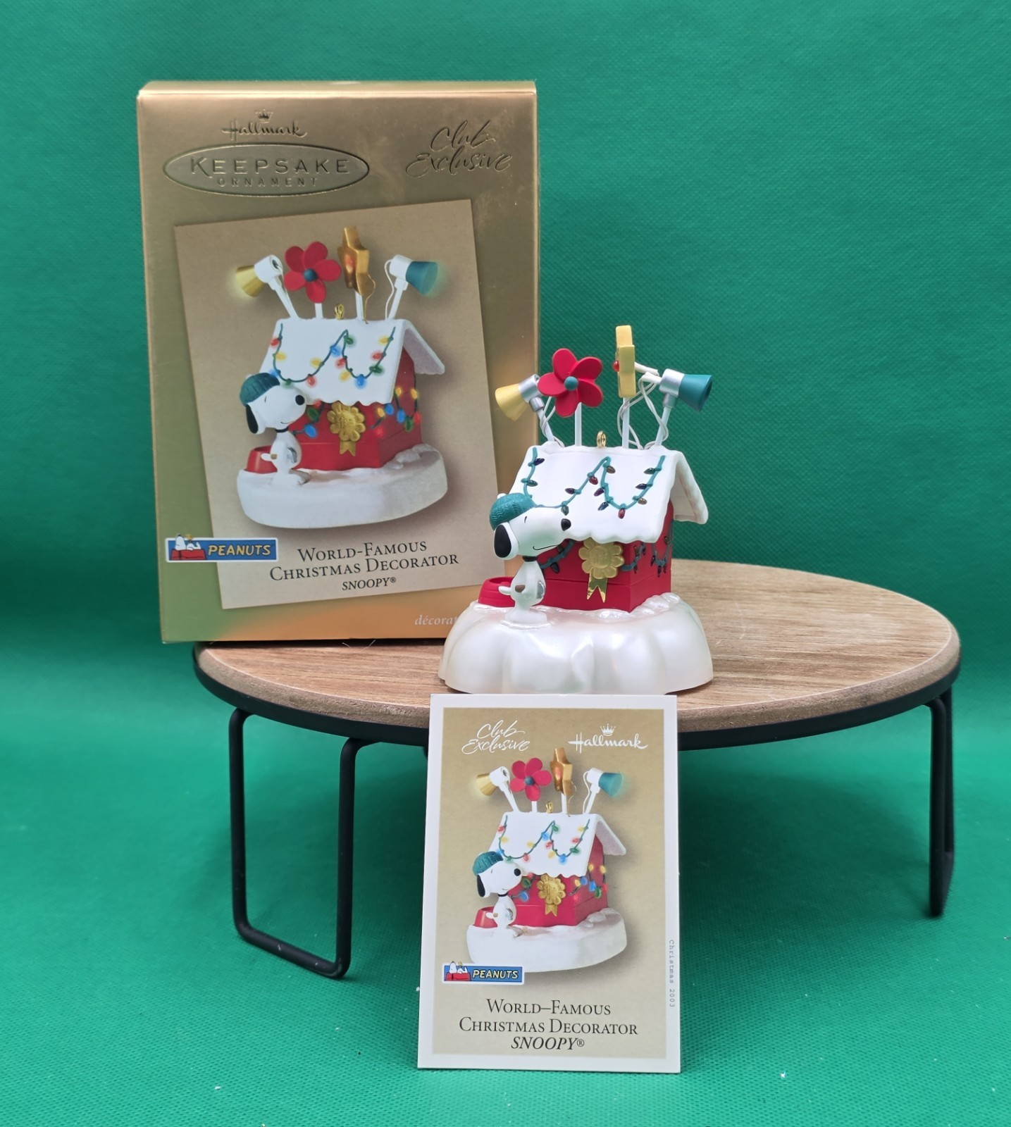 Hallmark Keepsake Peanuts Snoopy Doghouse Ornament 2003 Club Exclusive Lighted