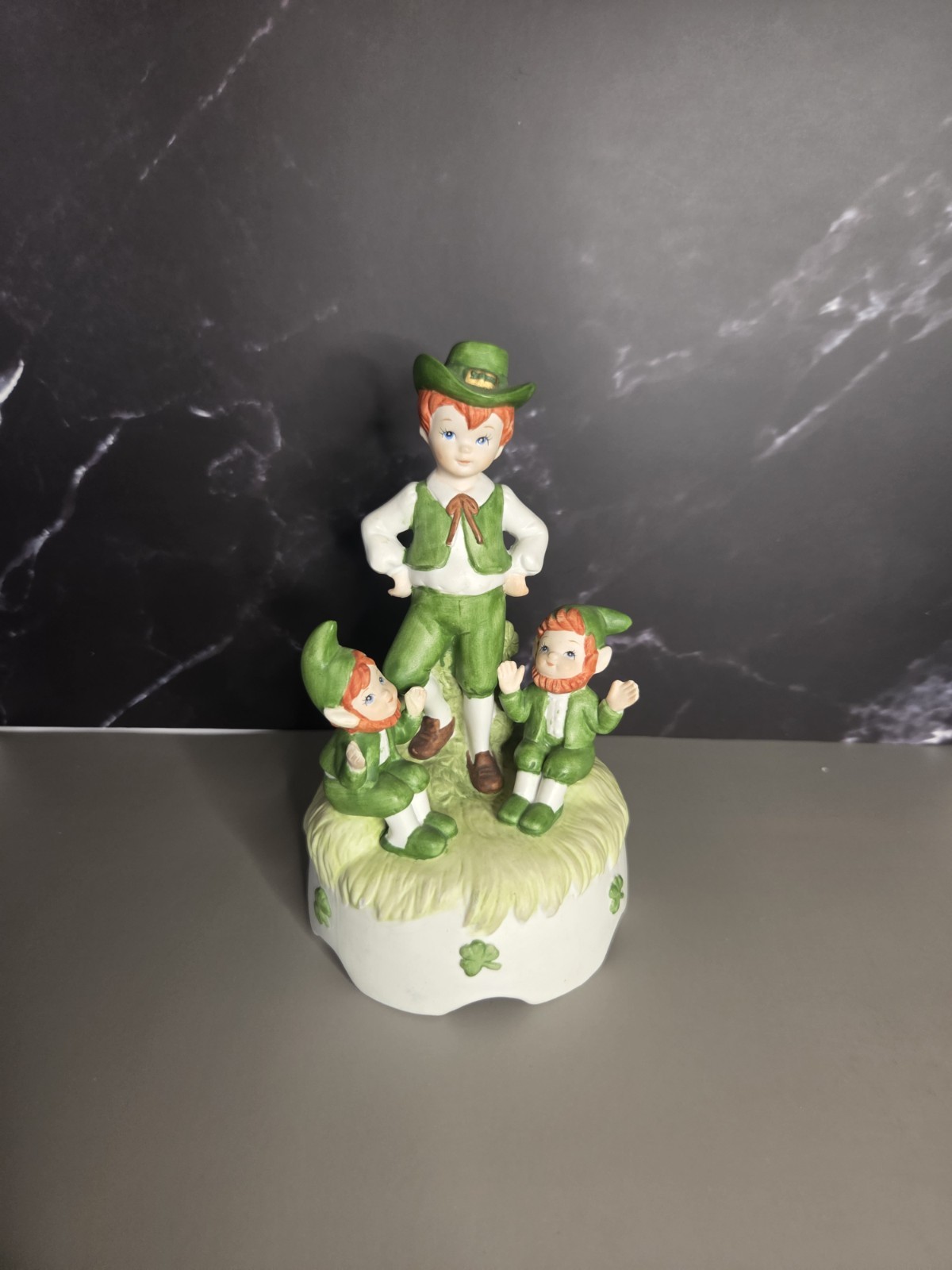 vintage lefton st patricks day DANNY boy figurines. Plays Music