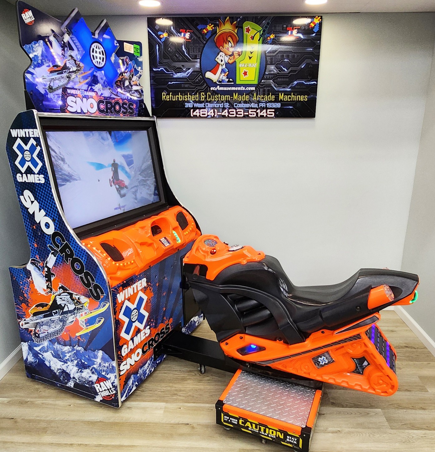 Winter X-Games SnoCross Arcade Snowmobile Driving Video Game Machine RAW THRILLS