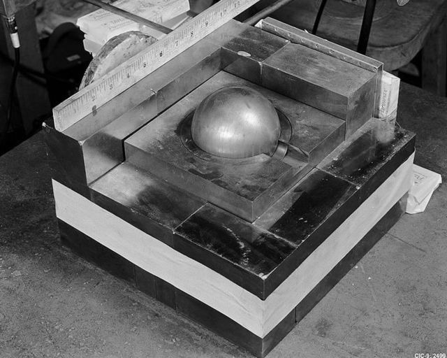 Atomic Bomb \