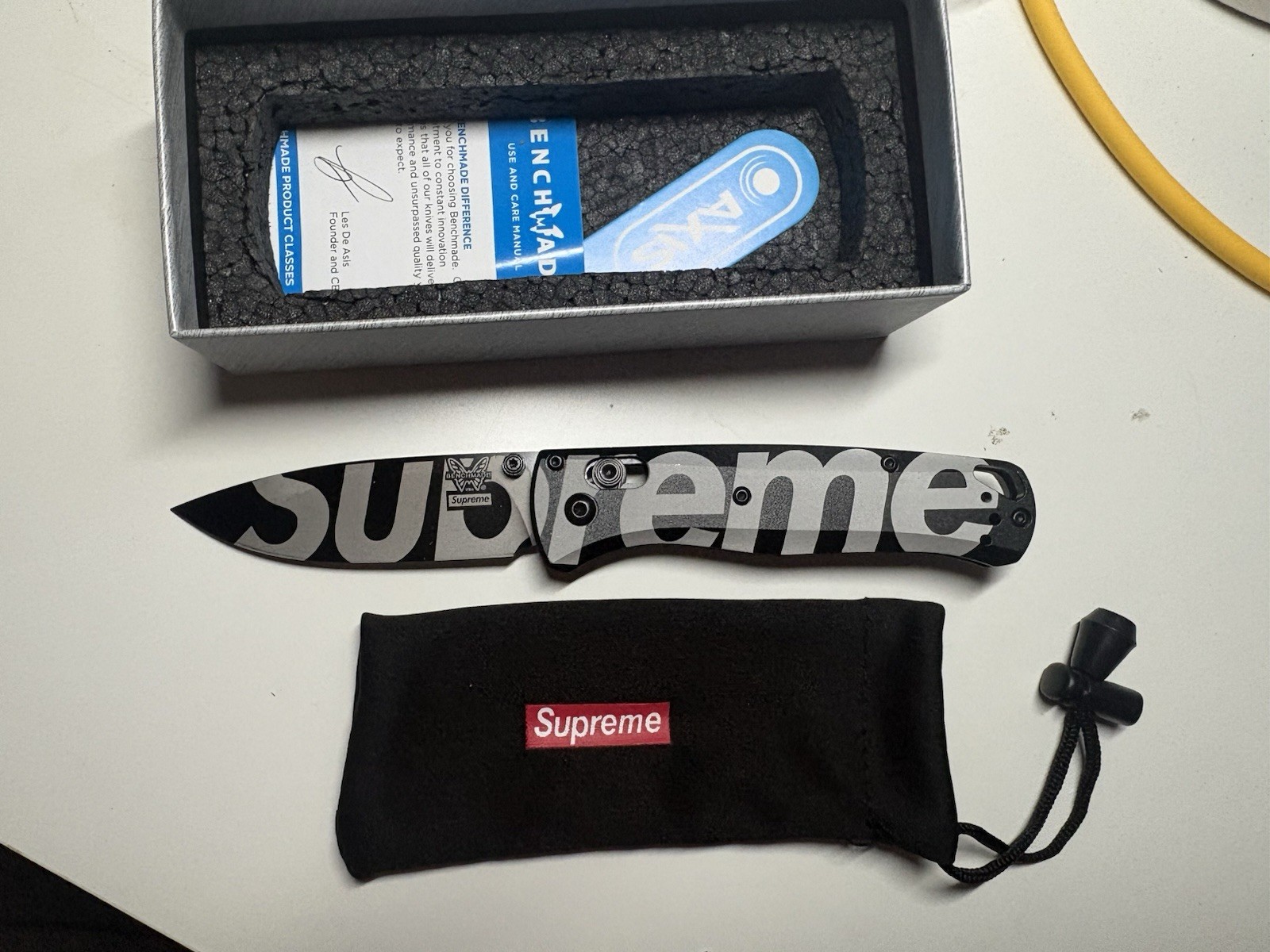 *NEW* Supreme Benchmade Bugout Knife (SS22) Black