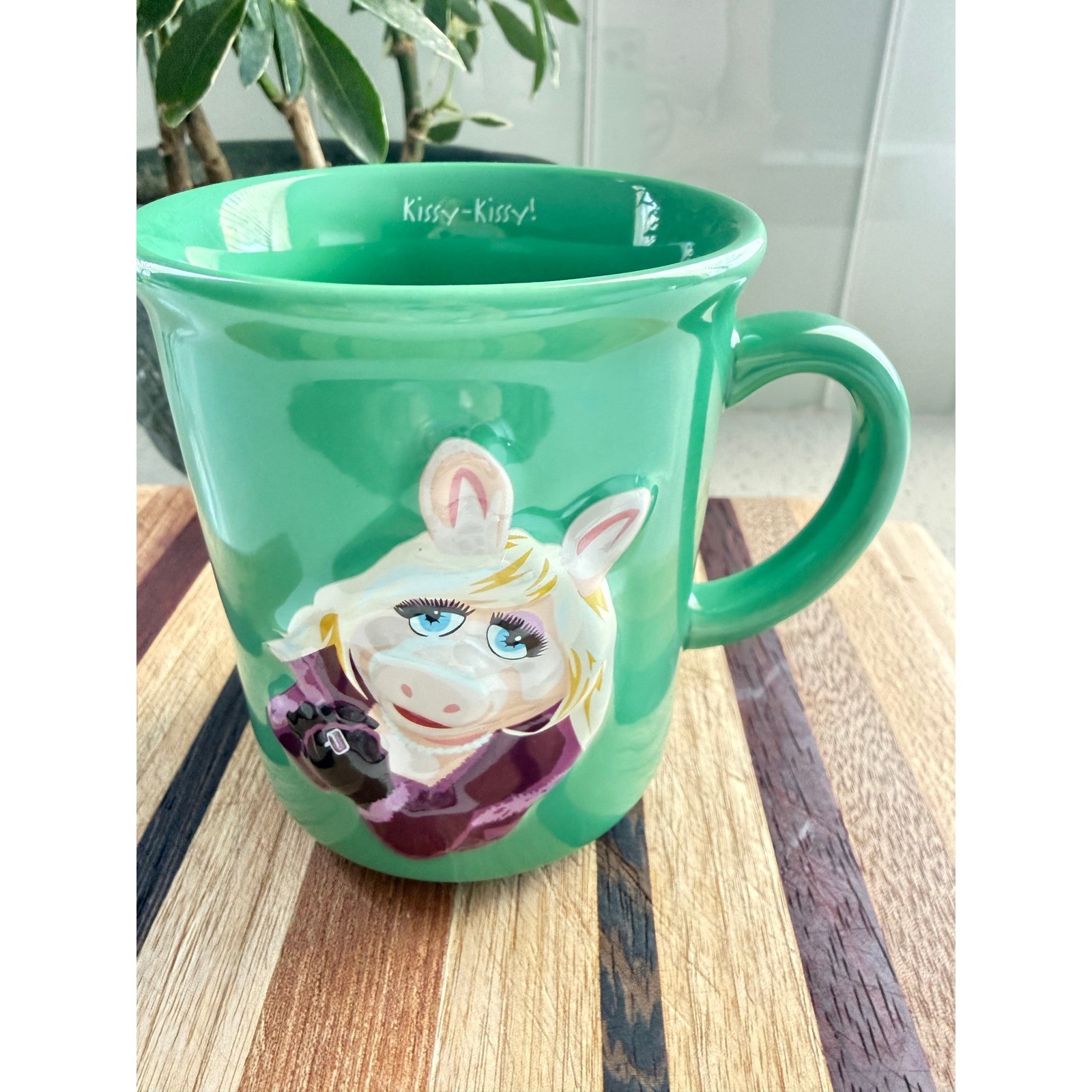 Vintage 2002 Miss Piggy Divine Swine Green 3D Ceramic Mug Kissy Kissy