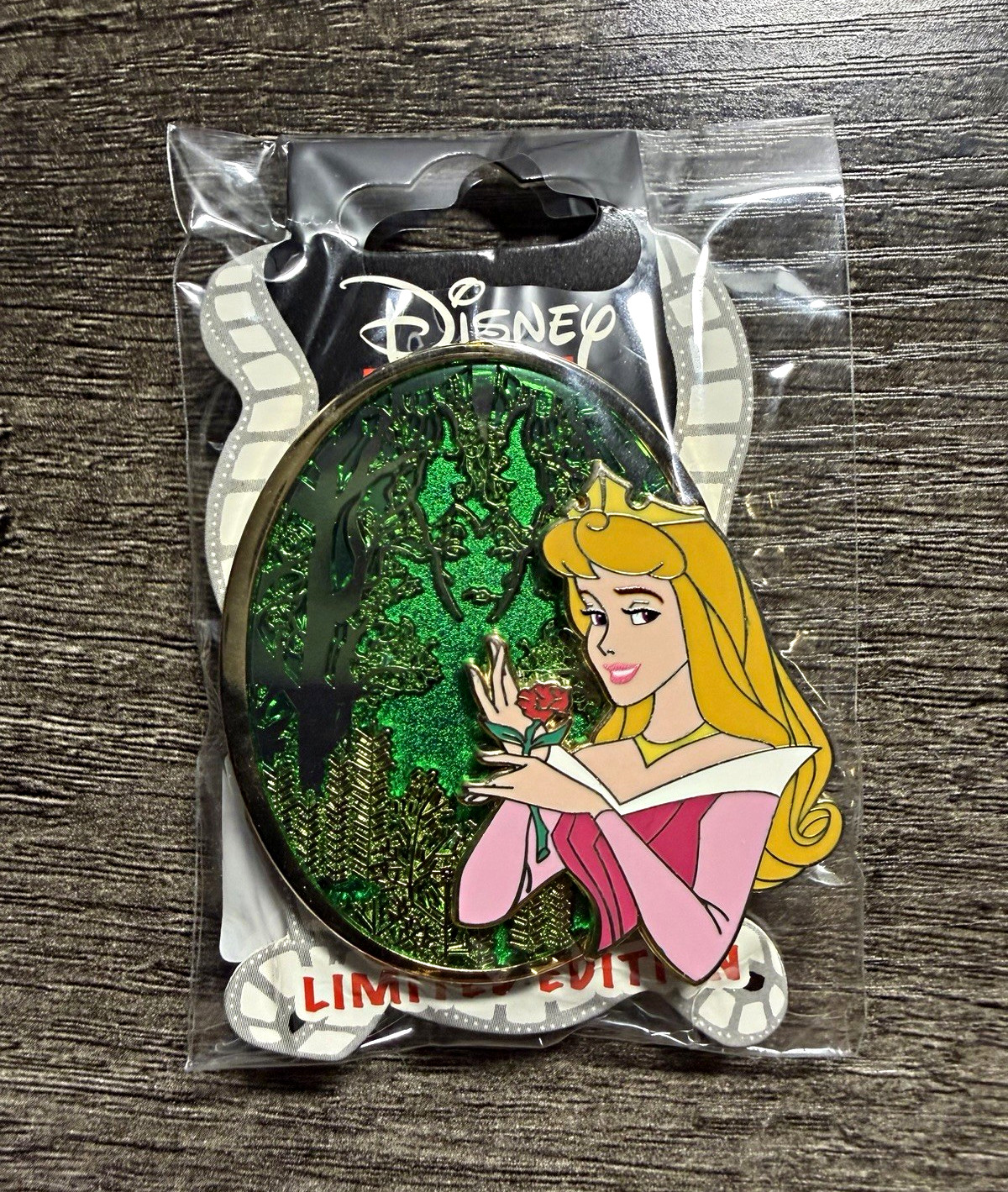 Disney D23 Expo 2022 DSSH Fairtytales Series Aurora Sleeping Beauty LE 400 Pin