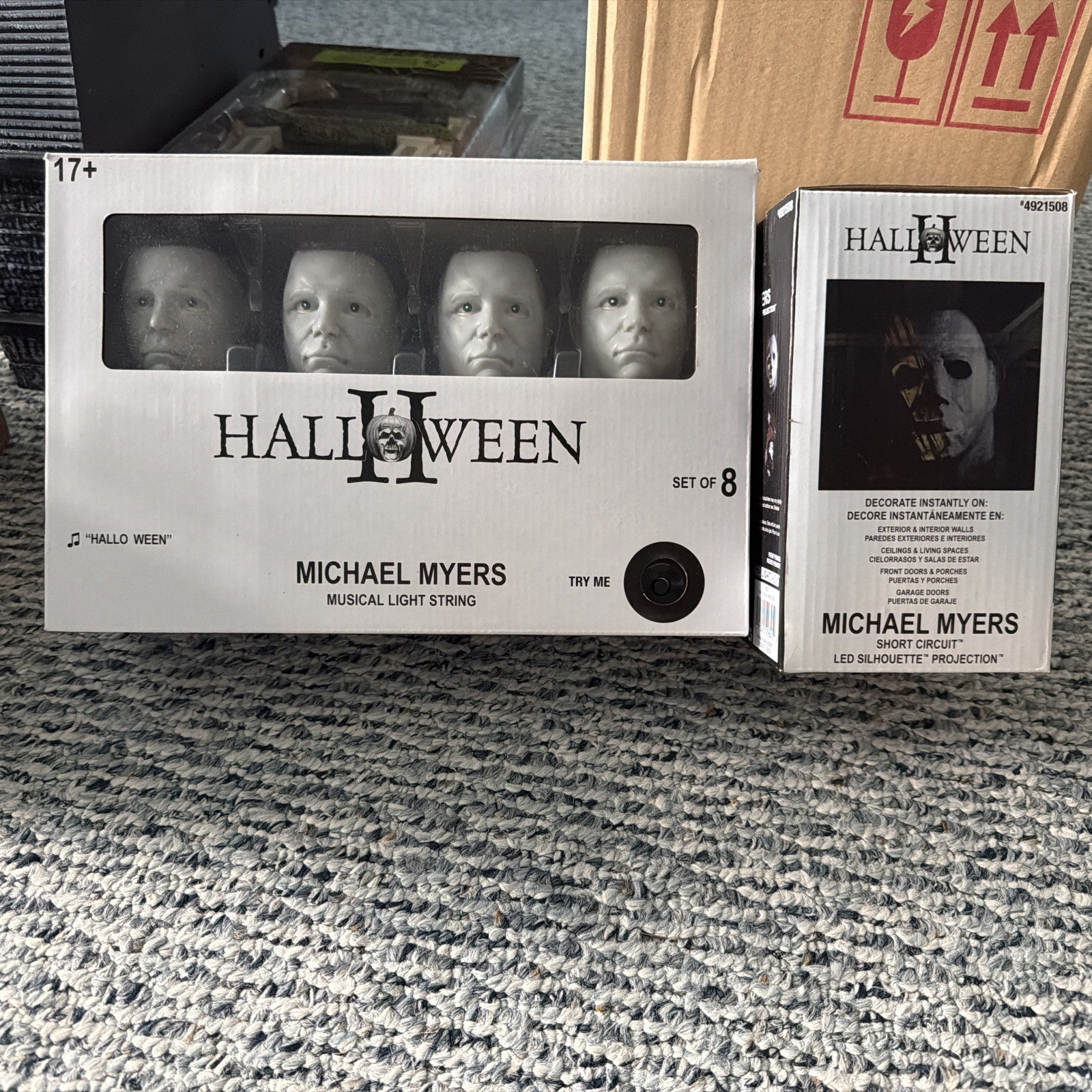 HALLOWEEN II MICHAEL MYERS 2022 New MUSICAL STRING LIGHTS PLUS LED SILHOUETTE