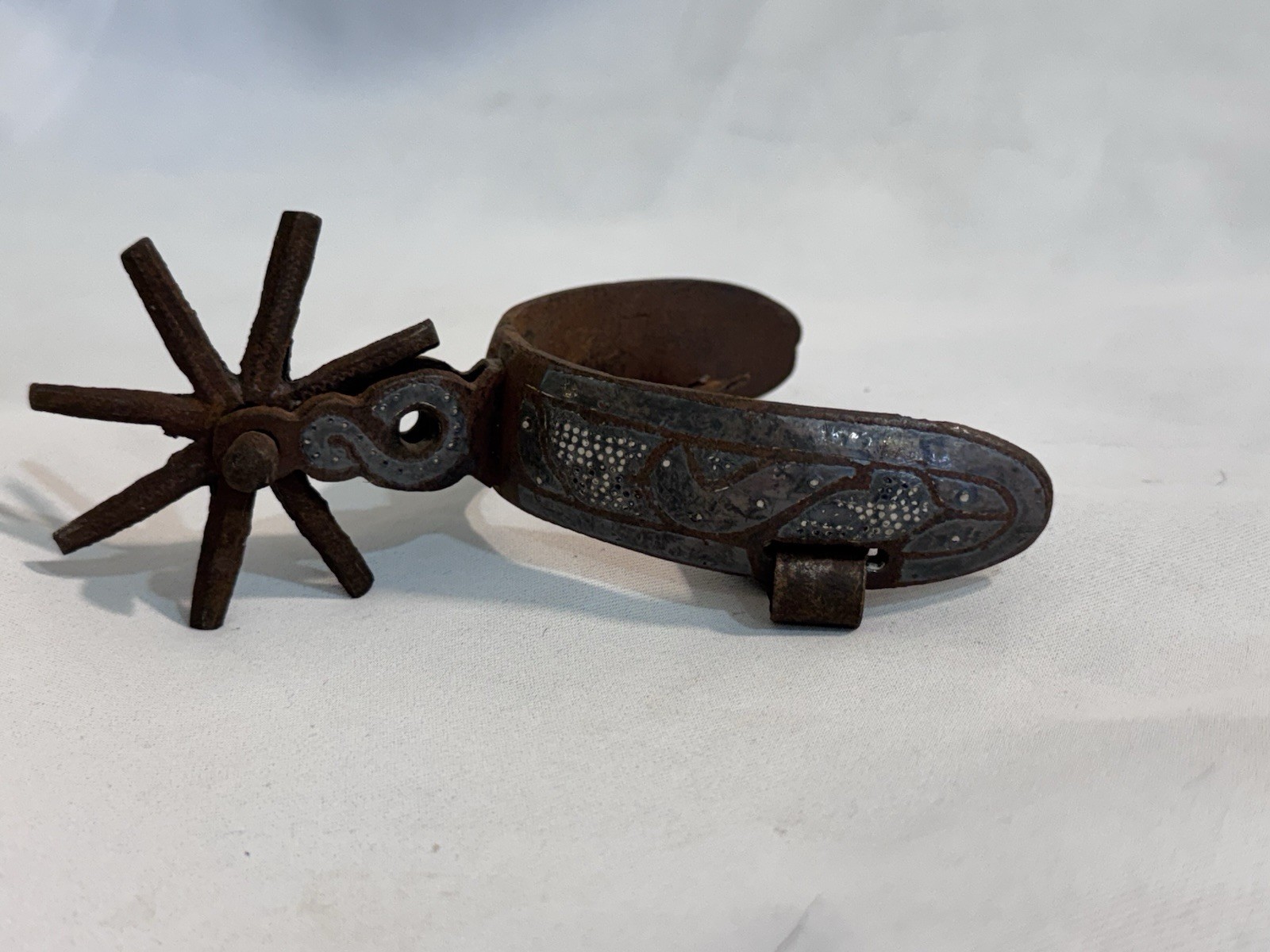 Antique Single Old West Cast Iron Boot Spur with Seven Point Rowel Rusty