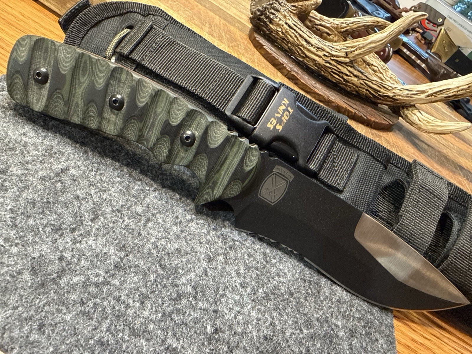 Limited Run Micarta Tops Mountain Lion 10th Division Partially Serrated Blade