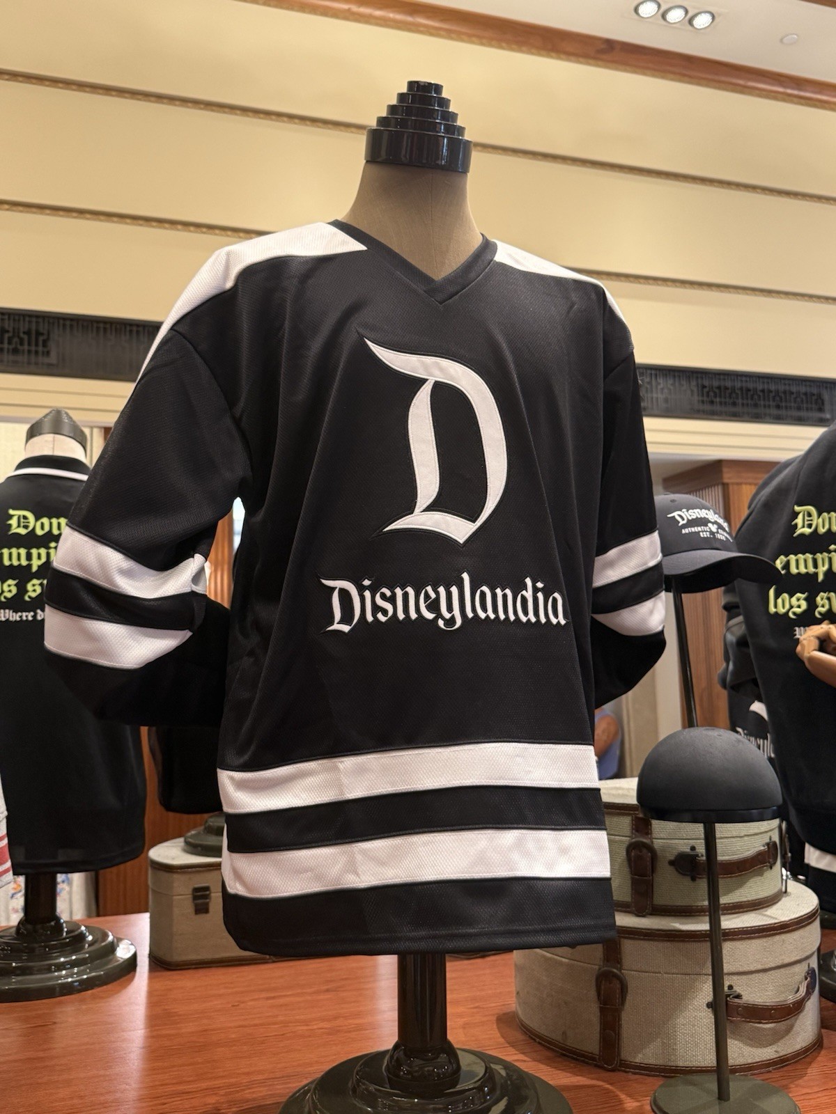 (All Sizes) DISNEYLANDIA Viva La Bonita Donde Empieza Los Sueros Hockey Jersey