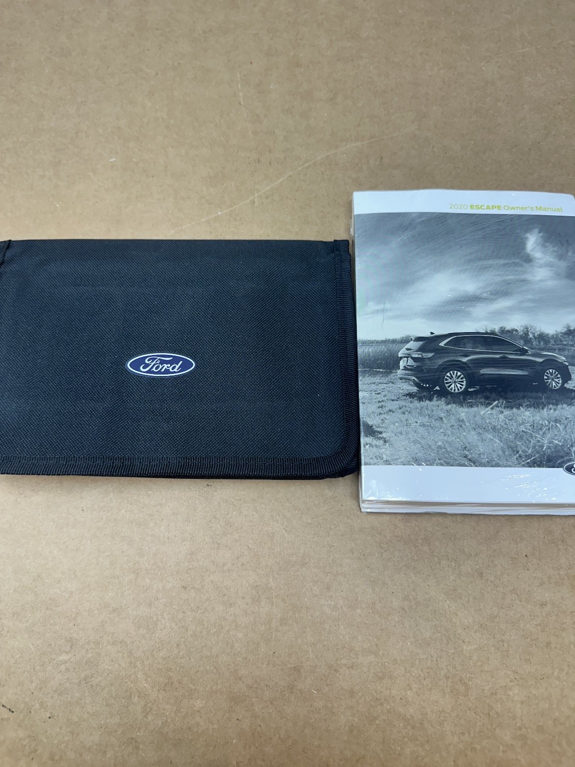 2020 Ford Escape Owner\'s Manual Set