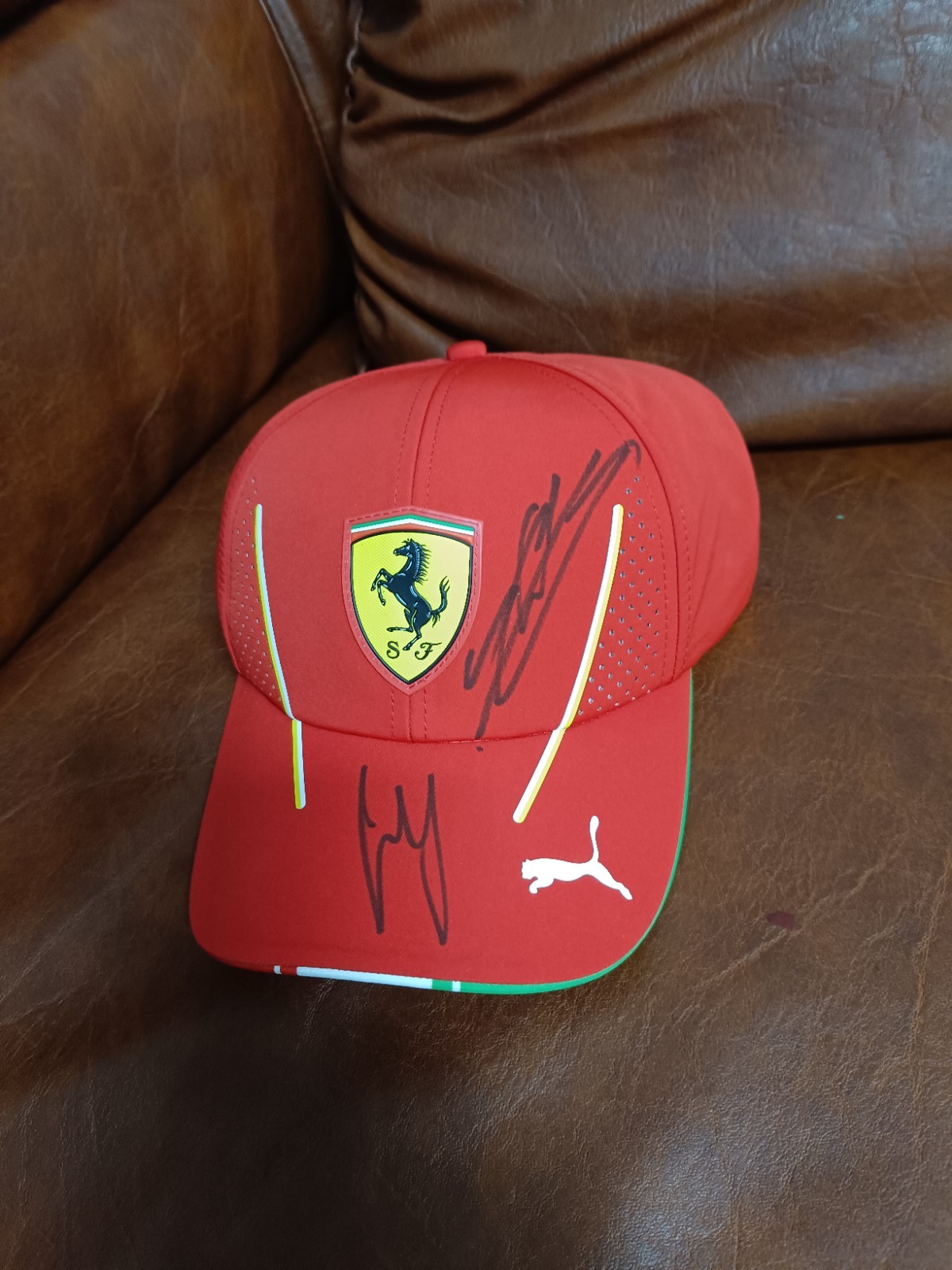 Scuderia Ferrari Capellino - Official Product, Autographed