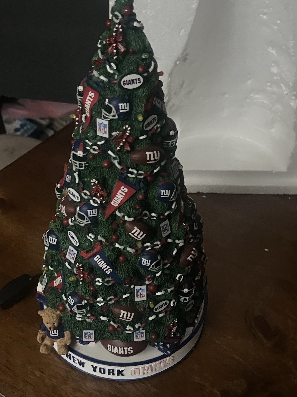 Danbury Mint NFL New York Football Giants Christmas Tree Lights Up
