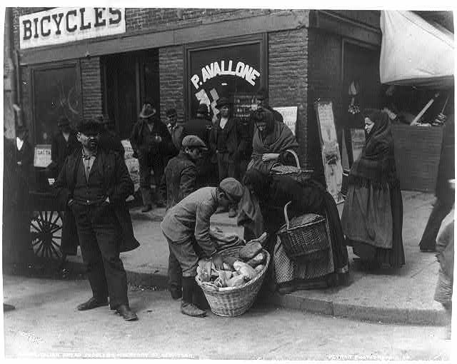 Photo:Mulberry St New York NY Italian Bread Peddlers c1900 Street Vendors