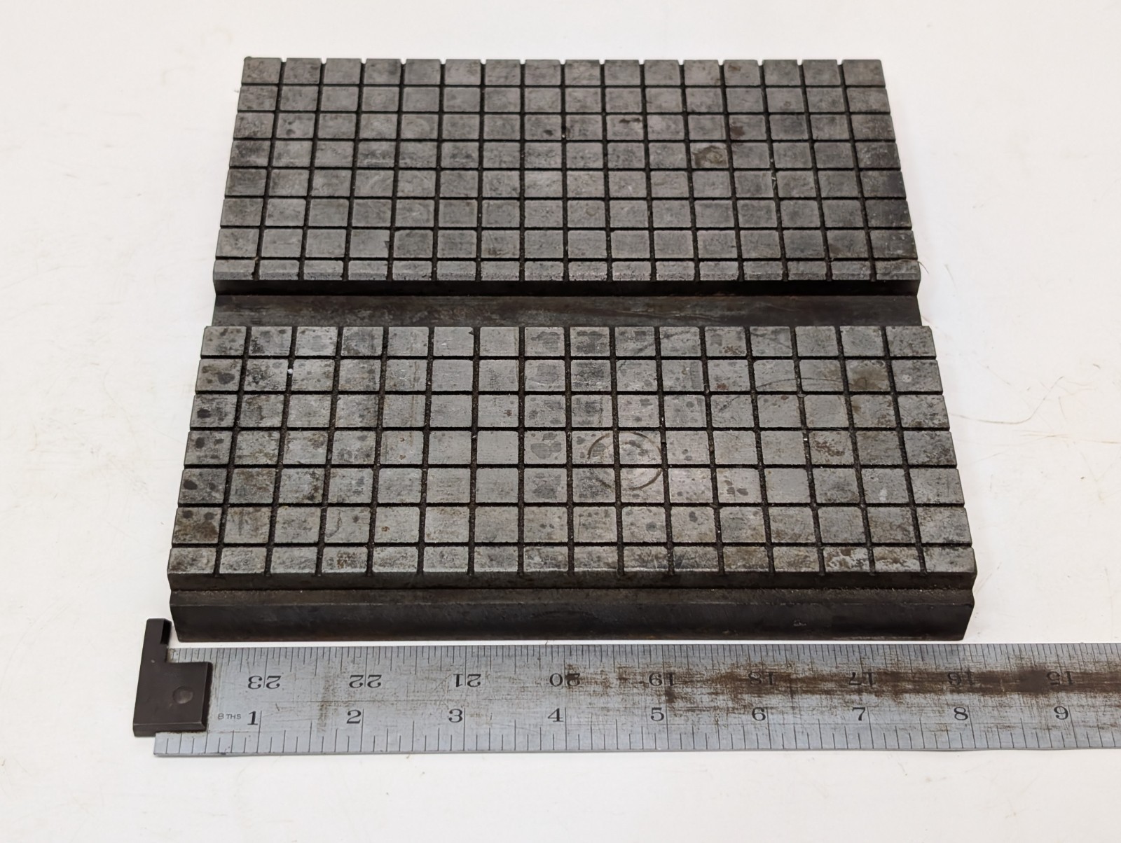 Unbranded 8x6x2 machinist sine plate grid top fixture block cast iron chuck