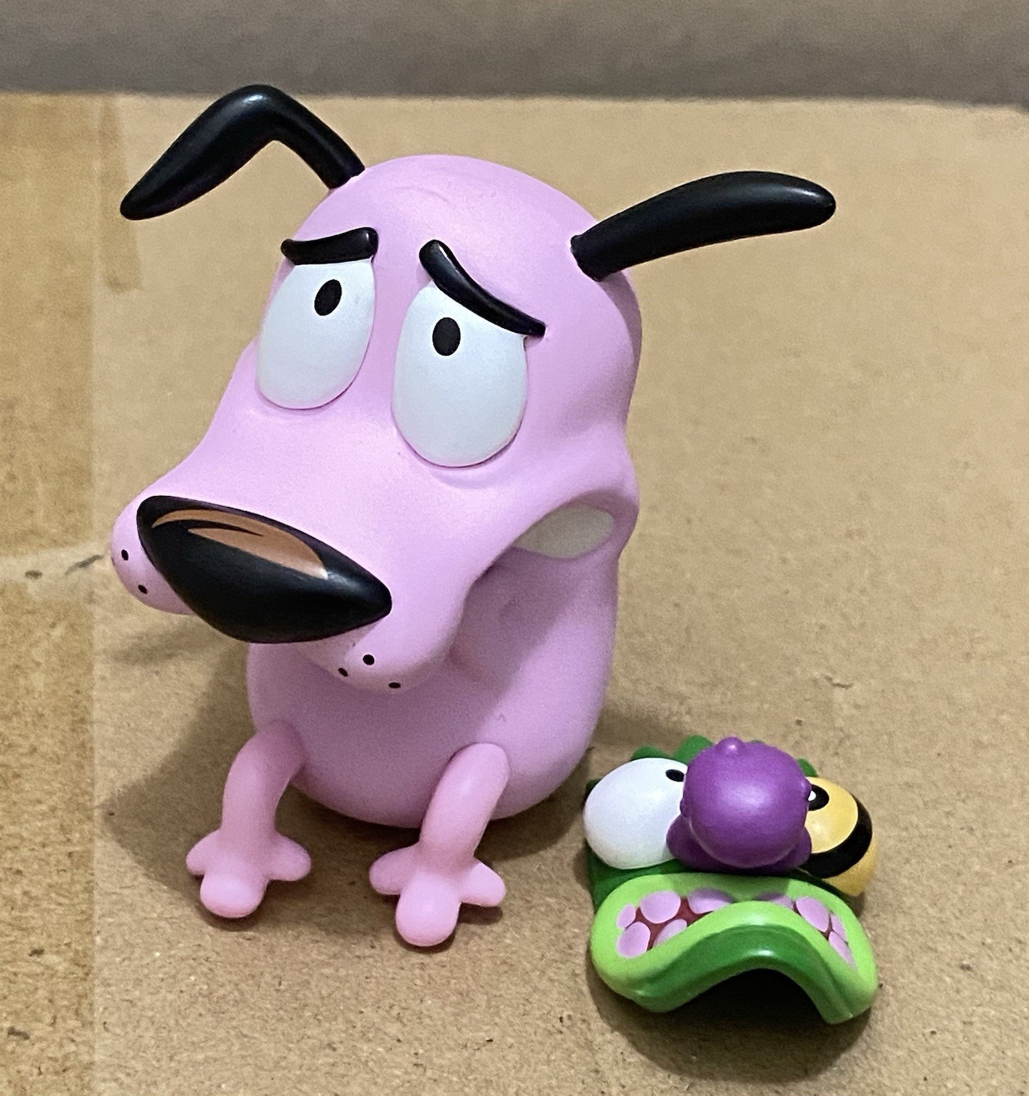 JINART Cartoon Network Courage The Cowardly Dog 2” Figure - Eustace Mask Courage