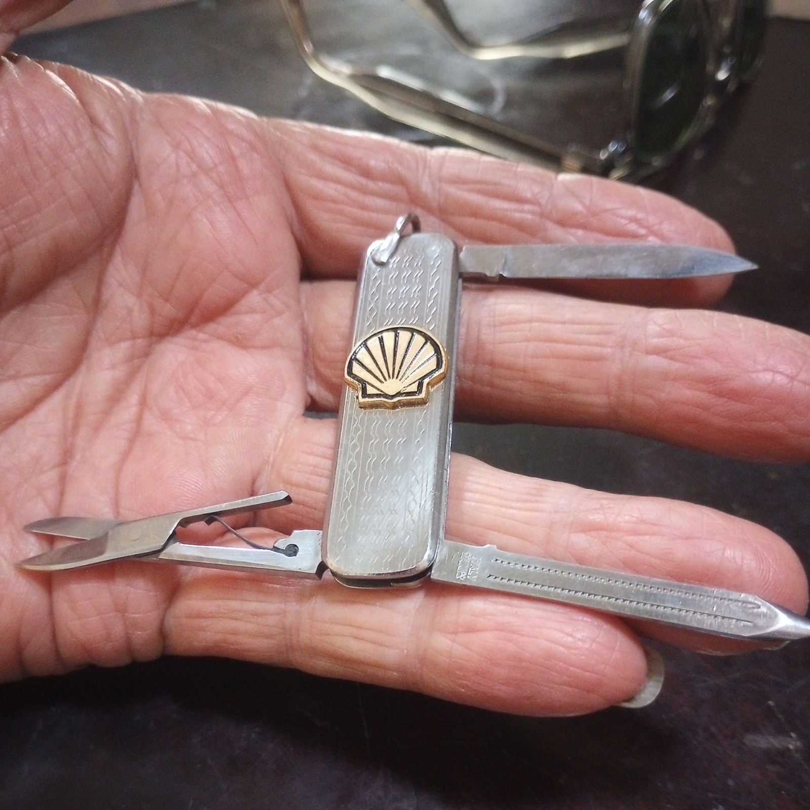 ⛽️ Employee service award knife advertising SHELL Gas/ Oil Co.