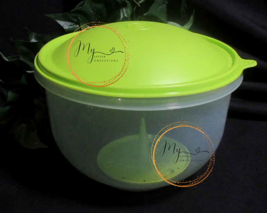 Tupperware Super Crisp-It 12 Cup 3 Qt Green Seal Lettuce Keeper NOS NEW