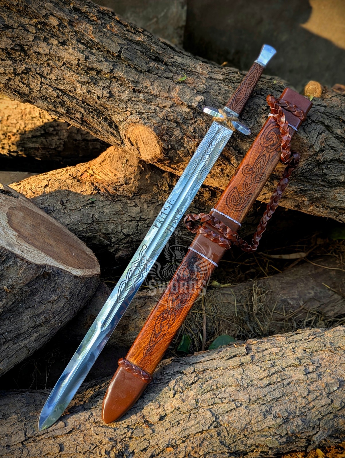 Handmade Viking Sword celtic Engraved Steel Blade Wood Scabbard norse