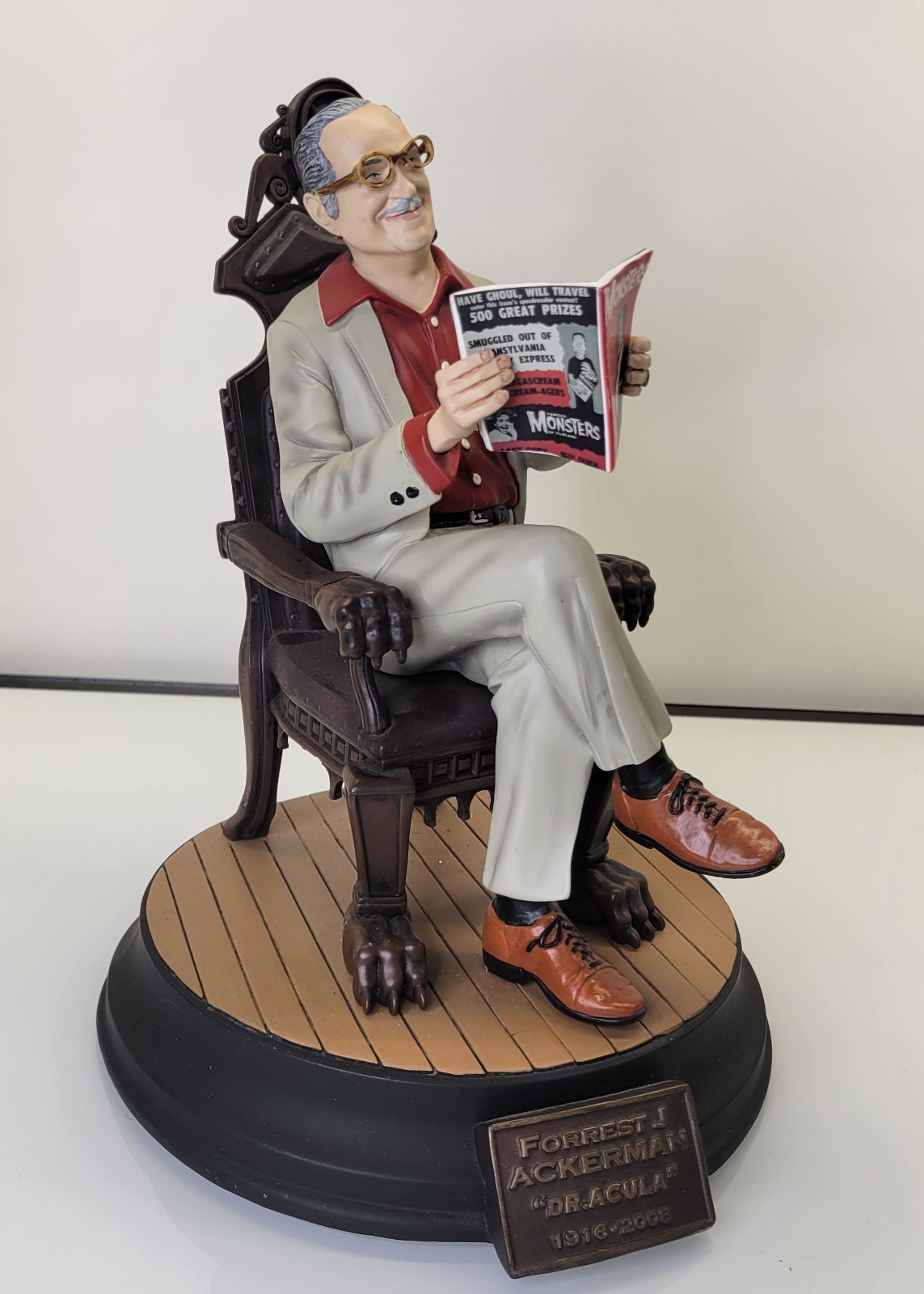 Forrest J Ackerman  Statue 37 Of 350 