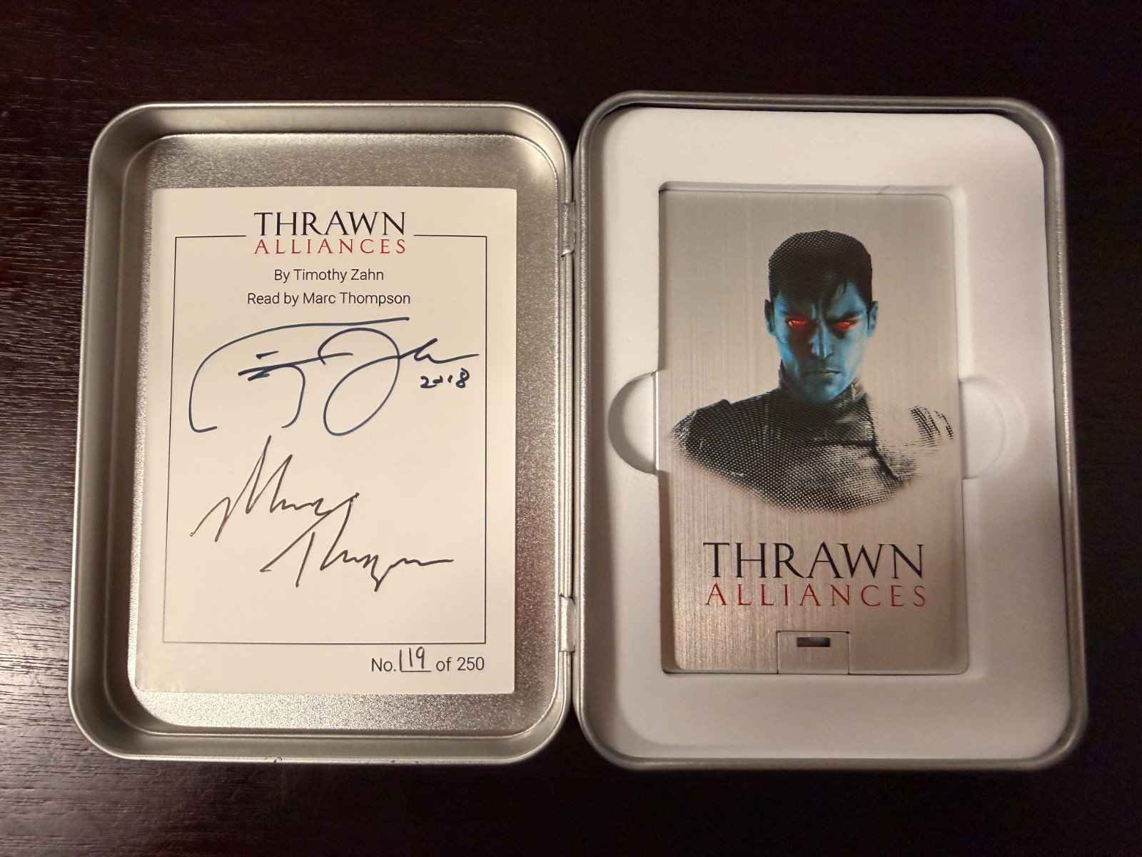 SDCC 2018 EXCLUSIVE Thrawn: Alliances SIGNED & NUMBERED Digital Edition USB Tin