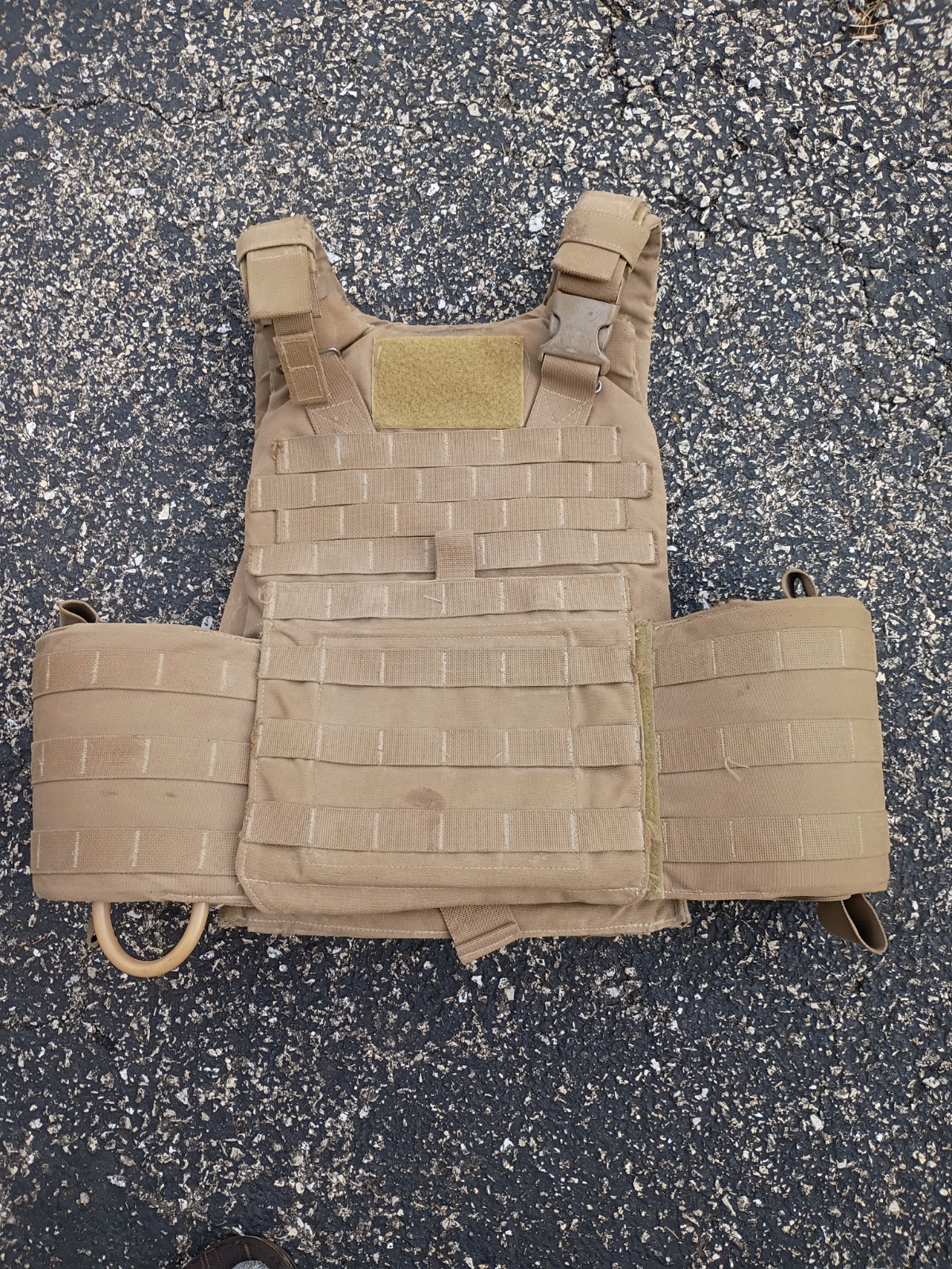USMC Gen 2 Plate Carrier Size Medium With Soft Inserts