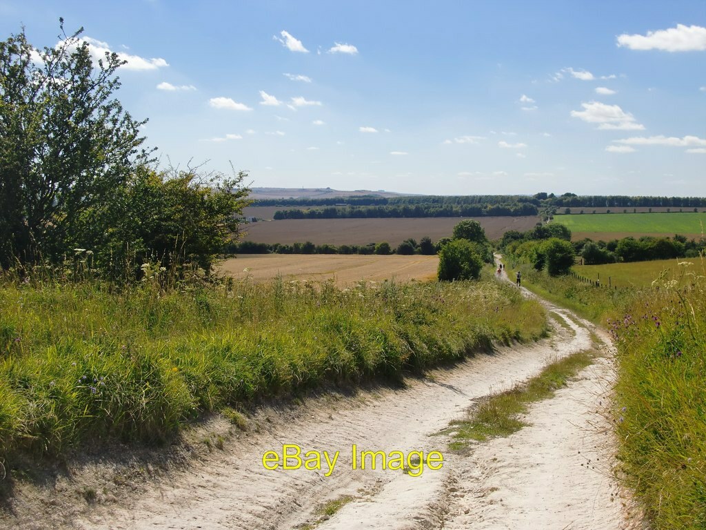 Photo 6x4 The Ridgeway west of Uffington Castle On this warm Saturday aft c2016