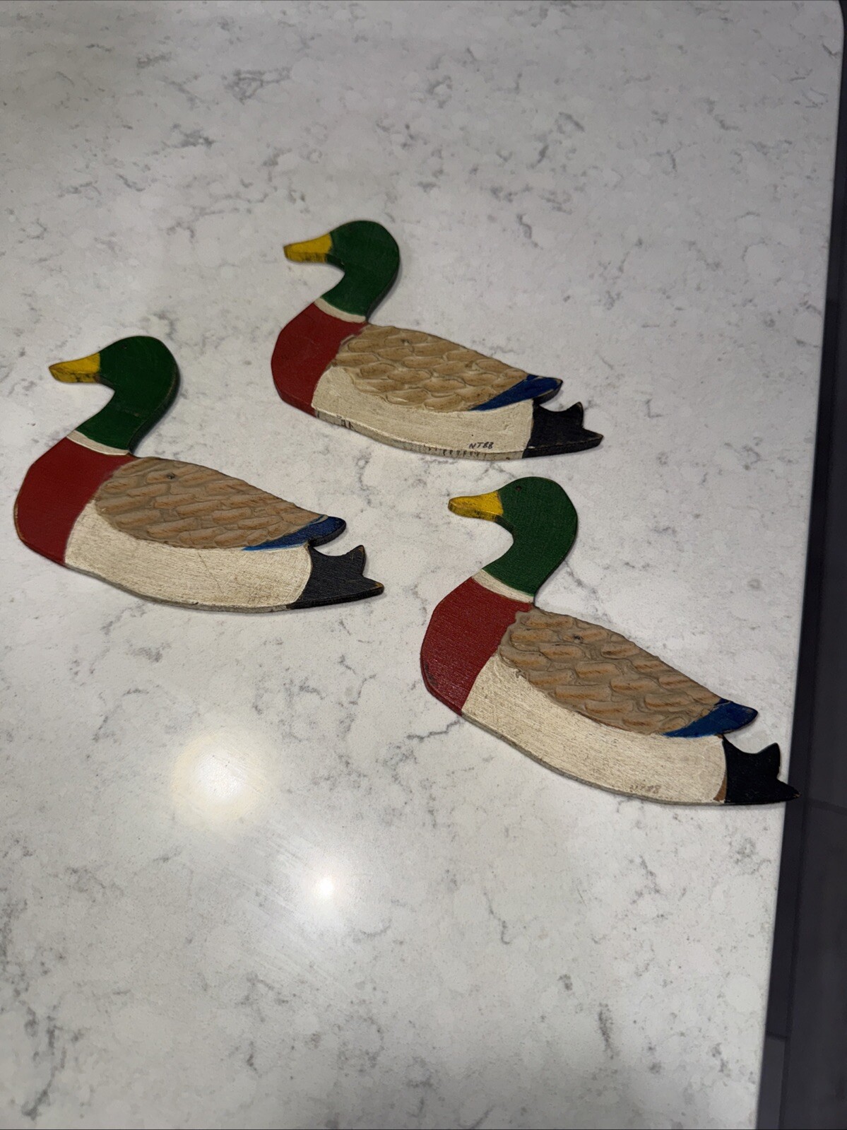 1988 Lot Of 3 Nancy Thomas Wooden Animal Folk Art Decorations Ducks Yorktown